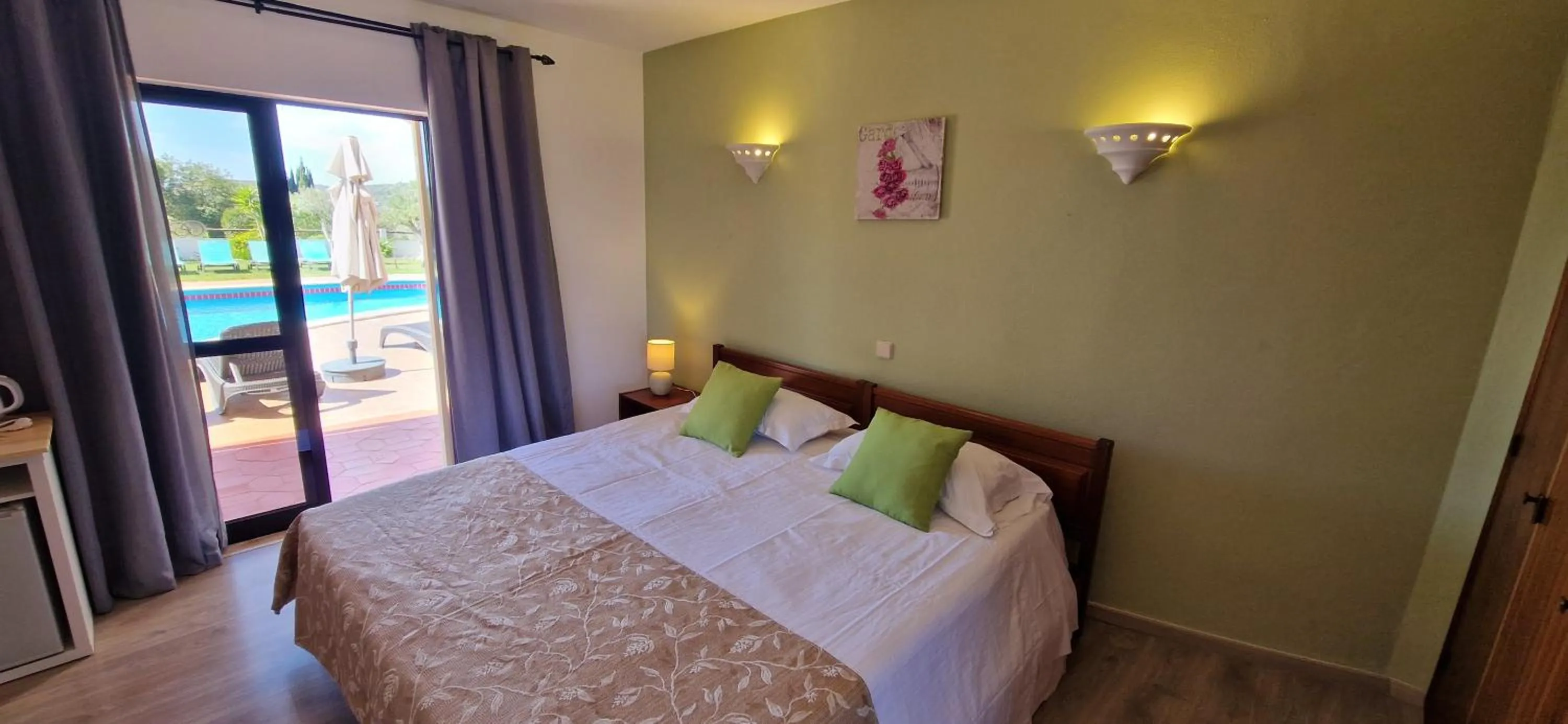 Bedroom, Bed in Casa Rosa Montes