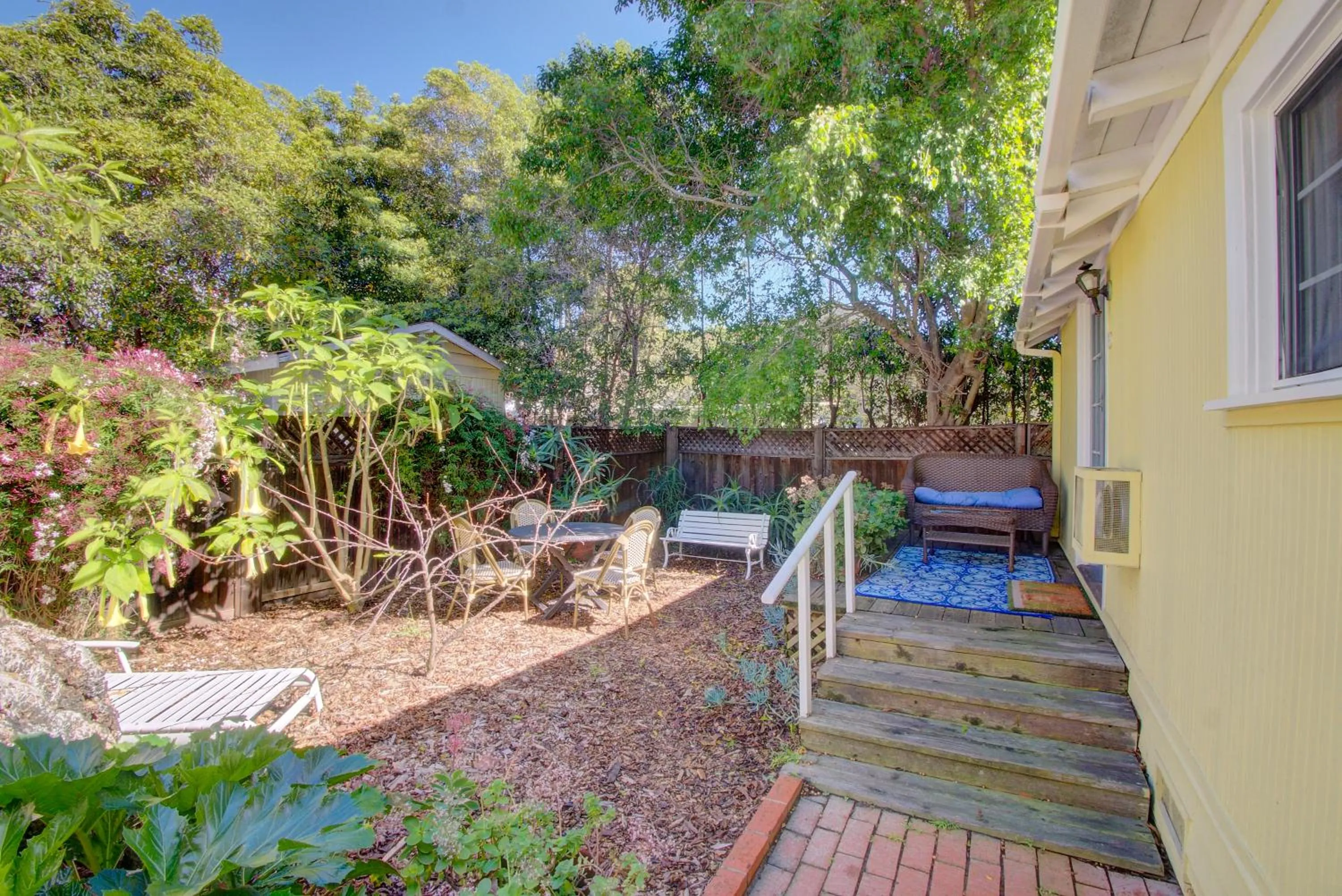 Garden in Secret Garden Inn & Cottages