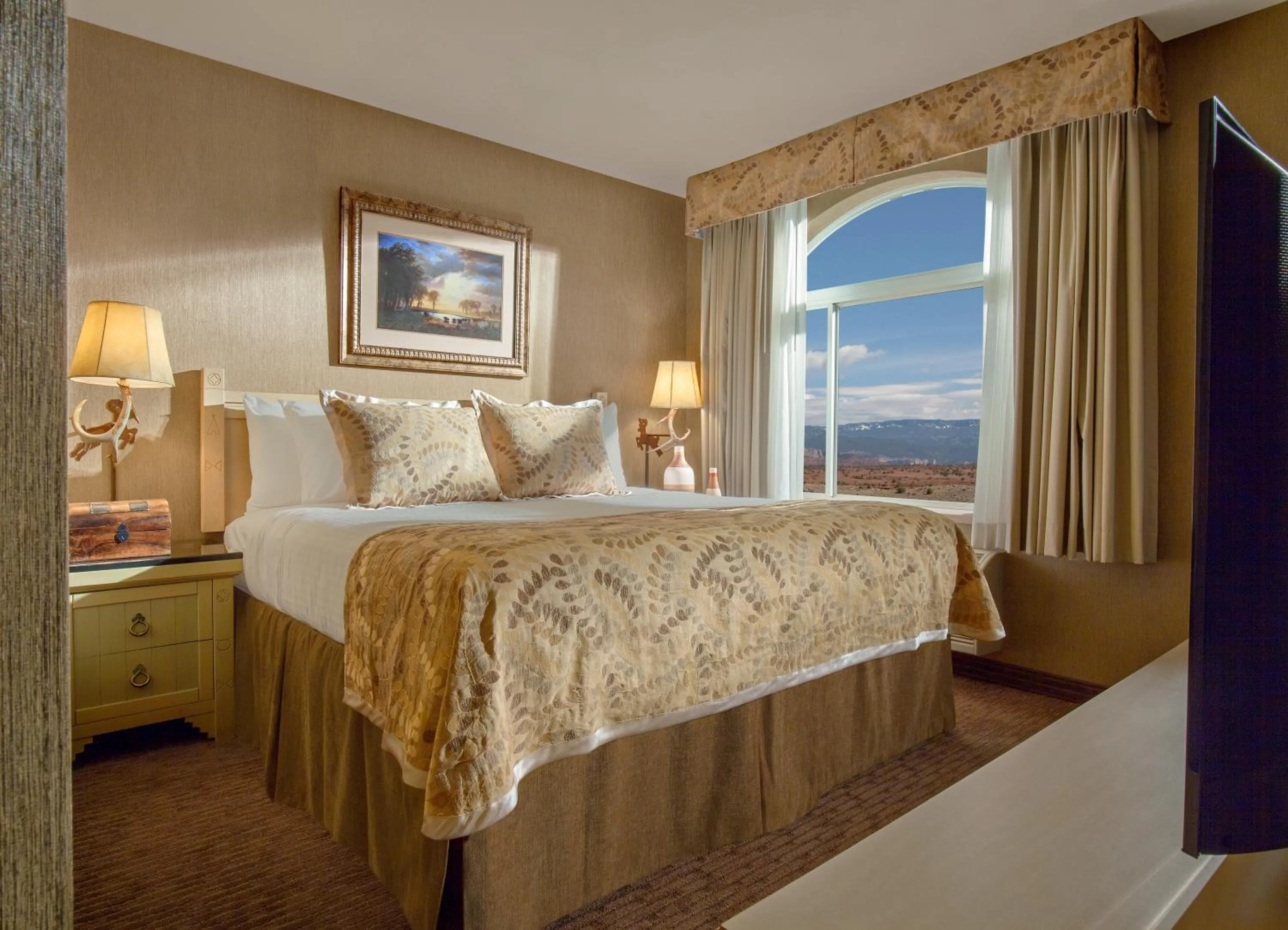 Photo of the whole room, Bed in Capitol Reef Resort