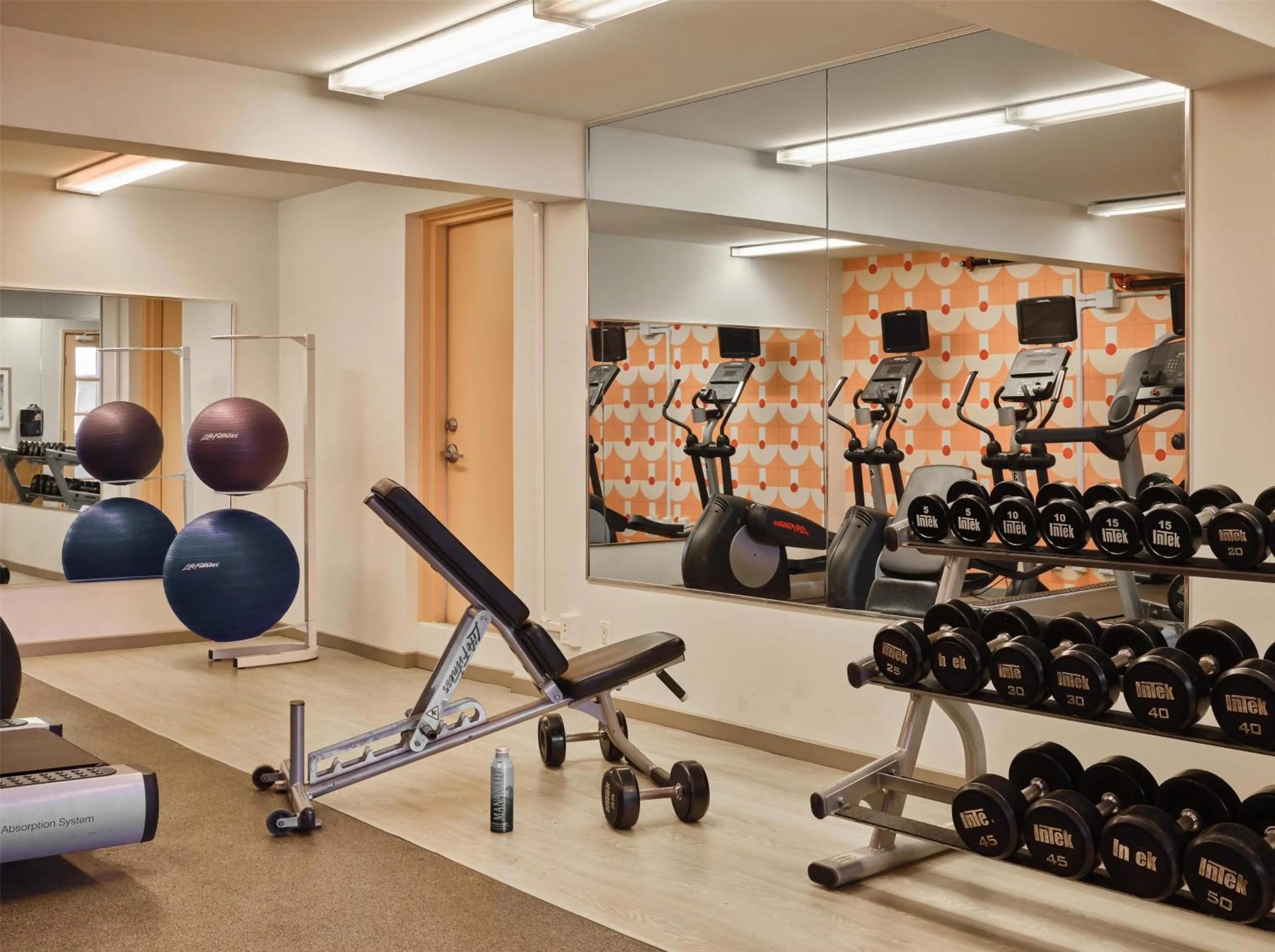 Fitness centre/facilities in The Ambassador of Waikiki, Tapestry Collection by Hilton