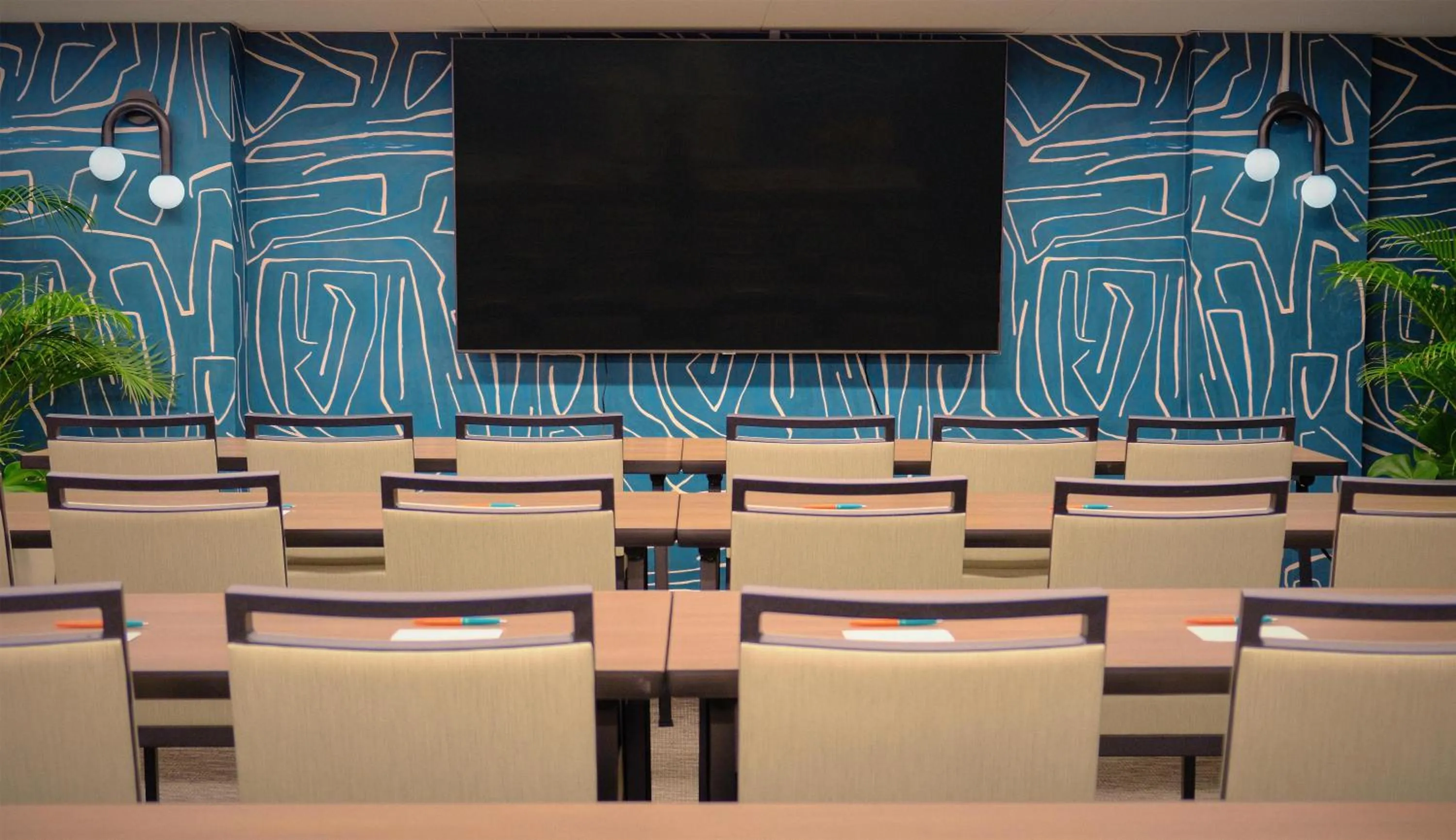 Meeting/conference room in The Ambassador of Waikiki, Tapestry Collection by Hilton