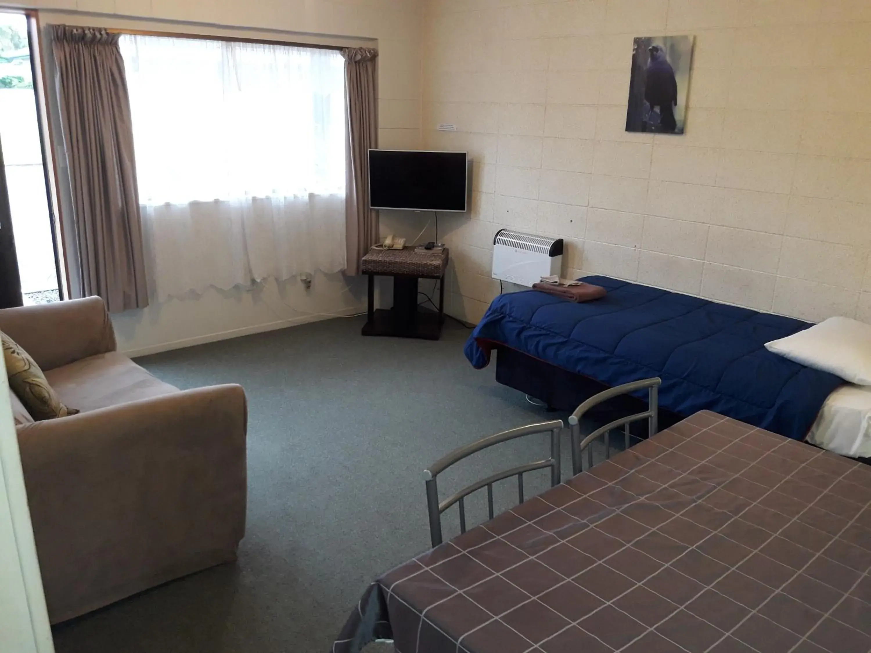 Two-Bedroom Apartment (5 Adults) in Motel Sierra Two-Bedroom Apartment (5 Adults) in Motel Sierra