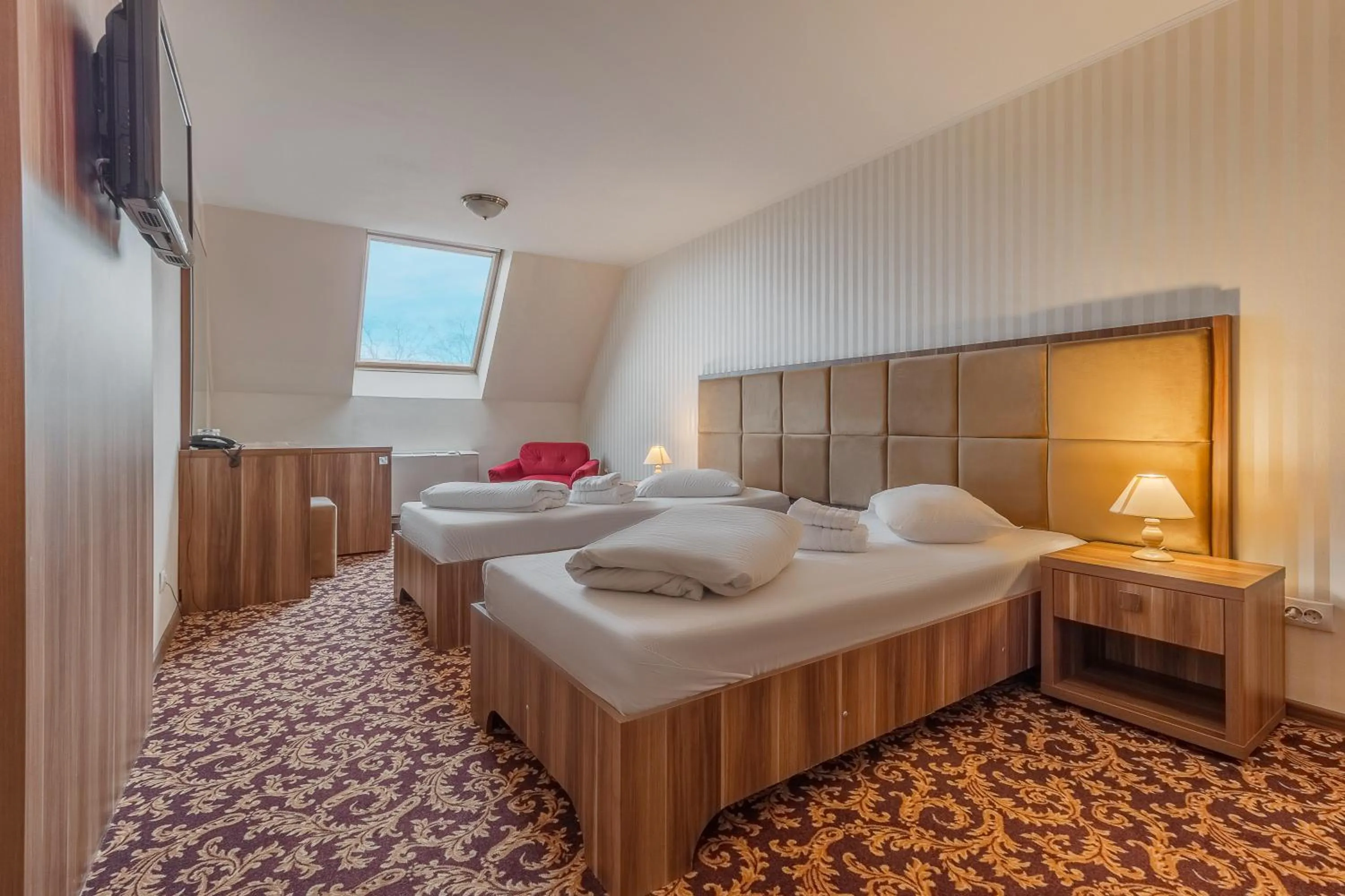 Photo of the whole room, Bed in Hotel Impero