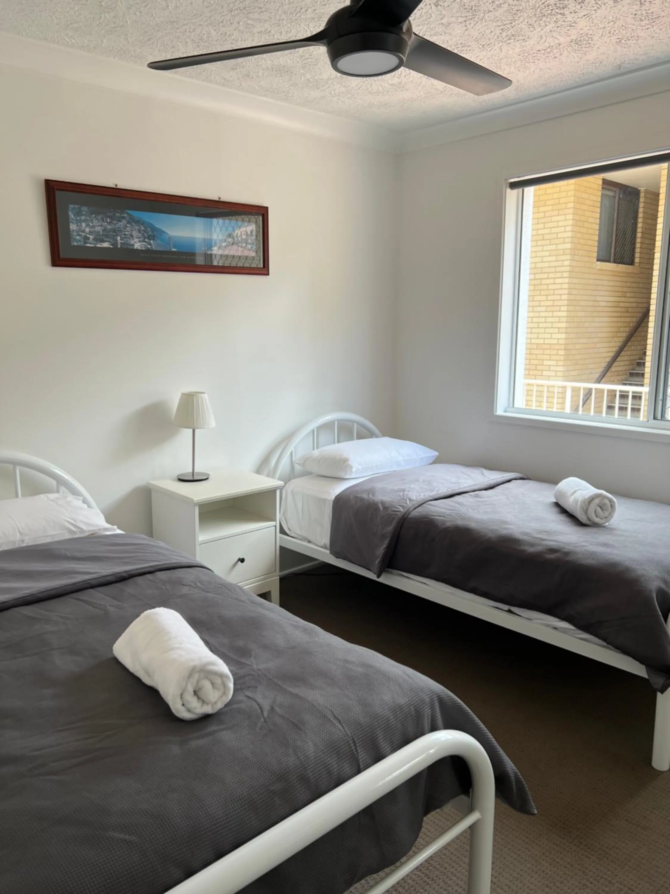 Bedroom, Bed in Cascade Gardens Apartments