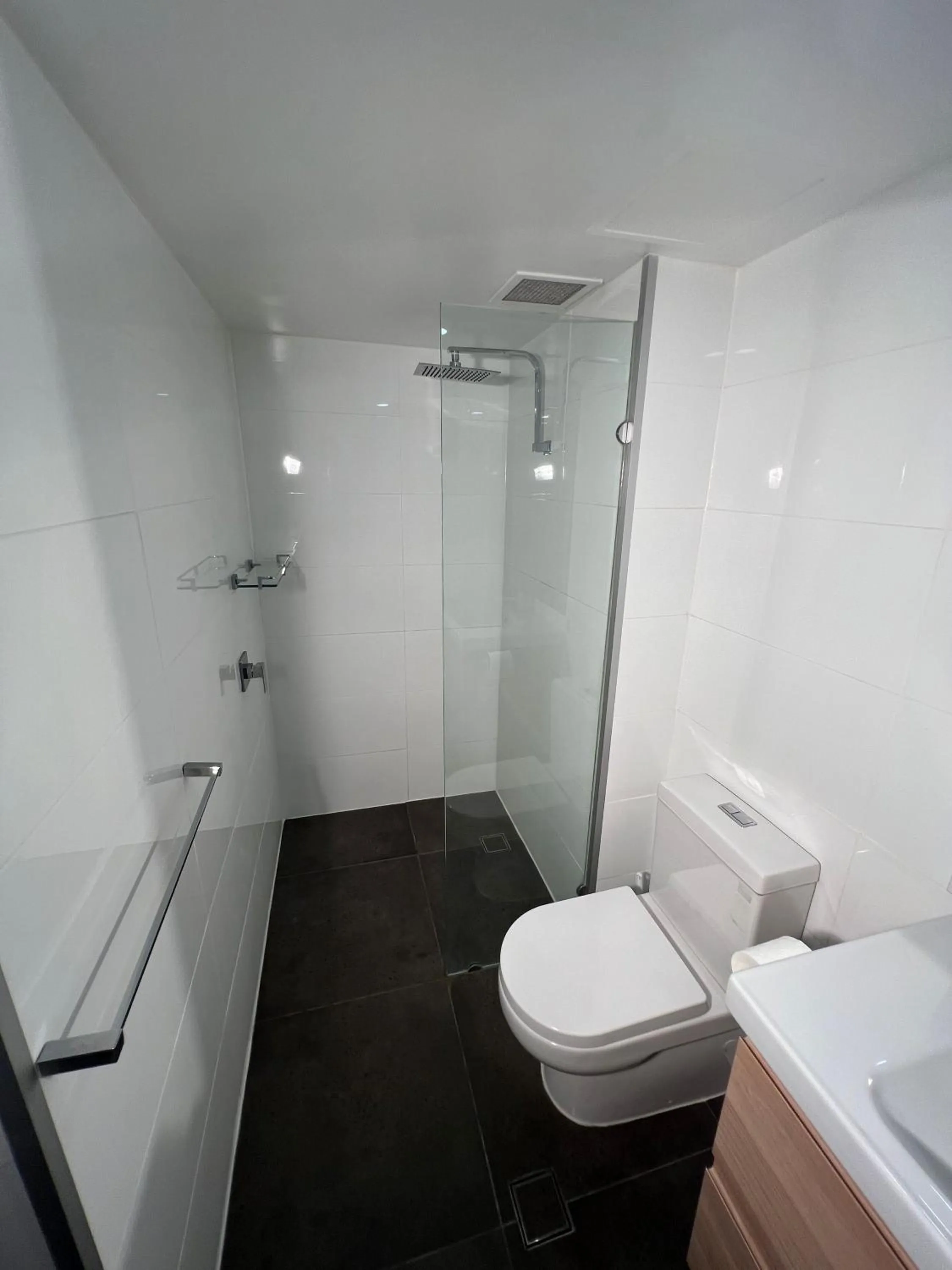 Bathroom in Cascade Gardens Apartments