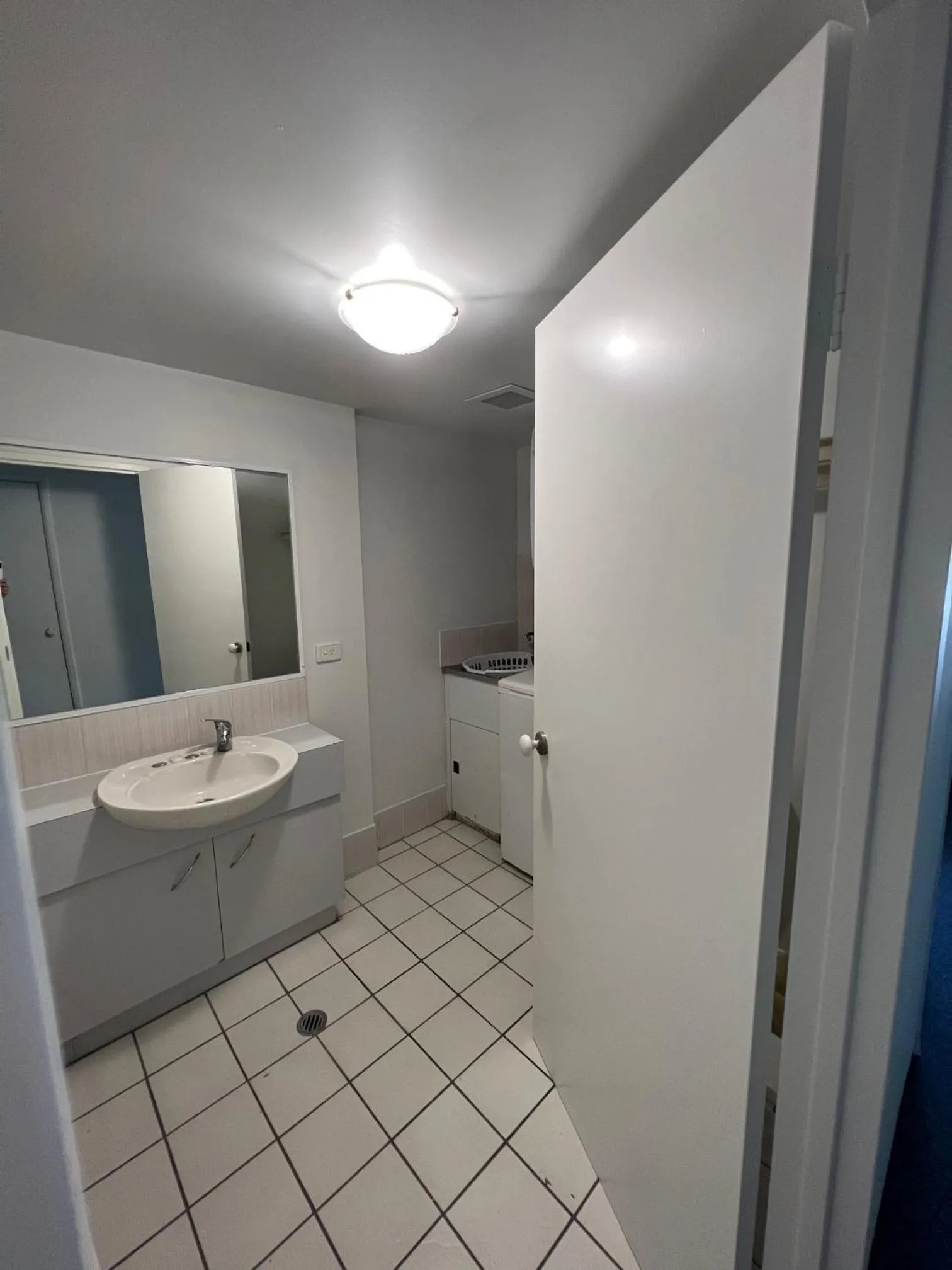 Bathroom in Cascade Gardens Apartments
