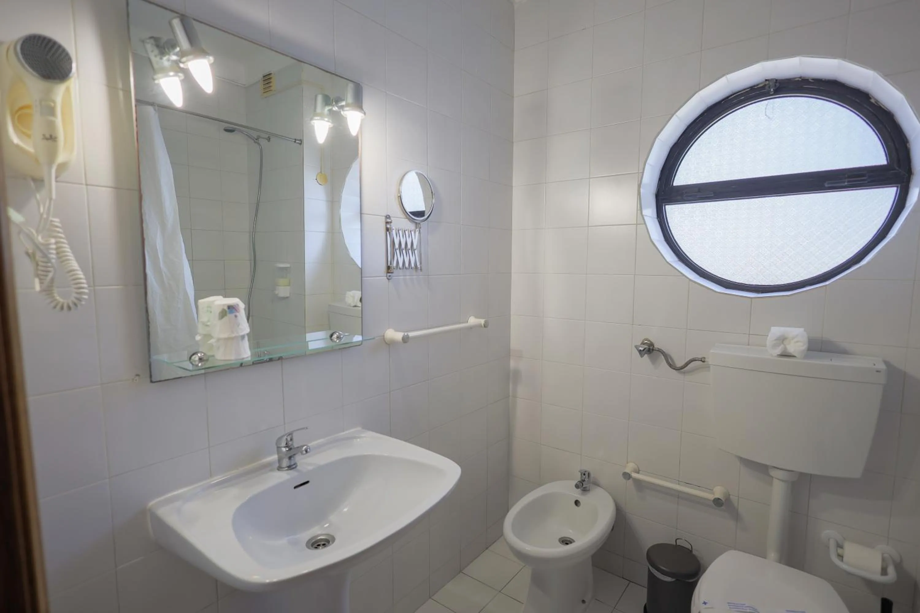 Bathroom in Portimão Center Hotel by Umbral