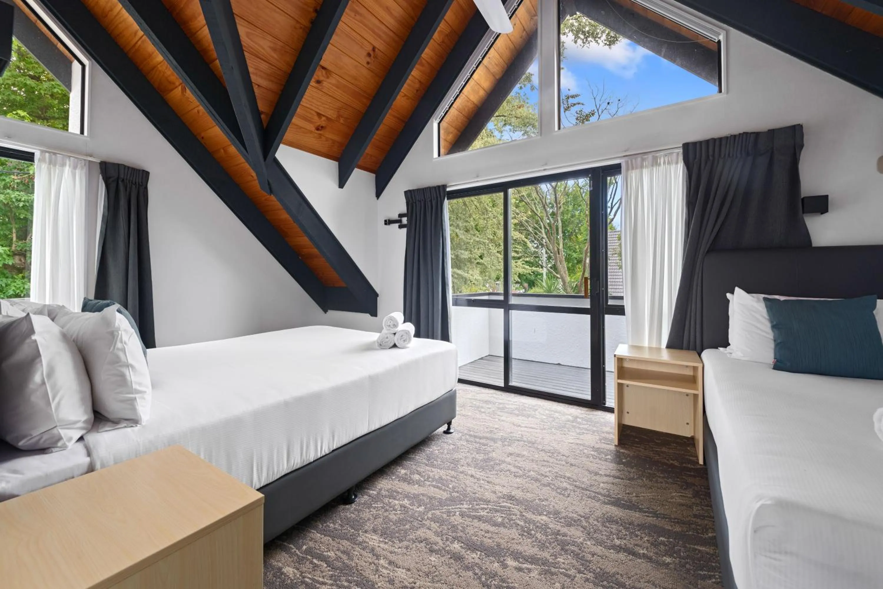 Bed in Wylie Court Motor Lodge