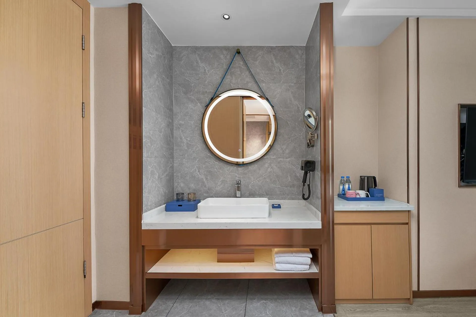Bathroom in Fengyue Light Shang Hotel Guangzhou Baiyun Airport Store