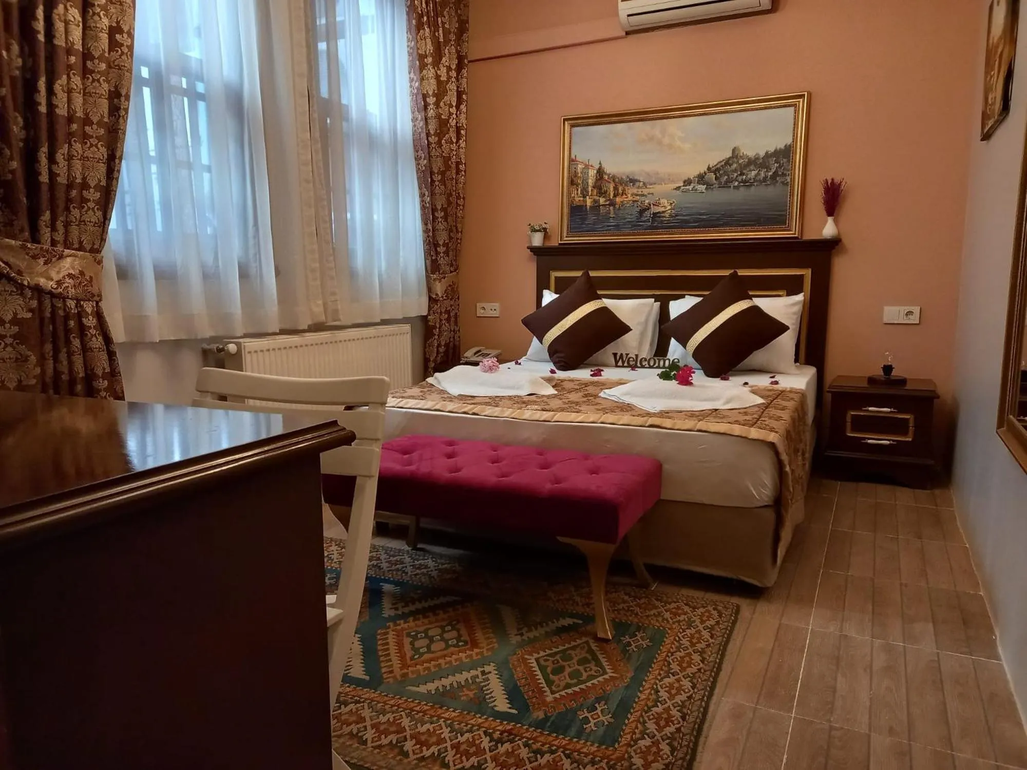 Bedroom, Bed in Emirhan Hotel, Sultanahmet
