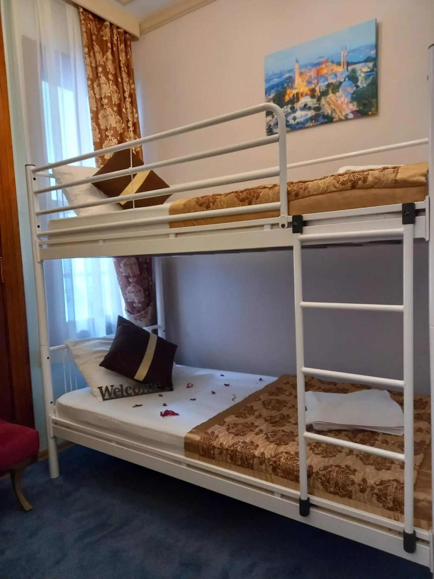 bunk bed, Bed in Emirhan Hotel, Sultanahmet