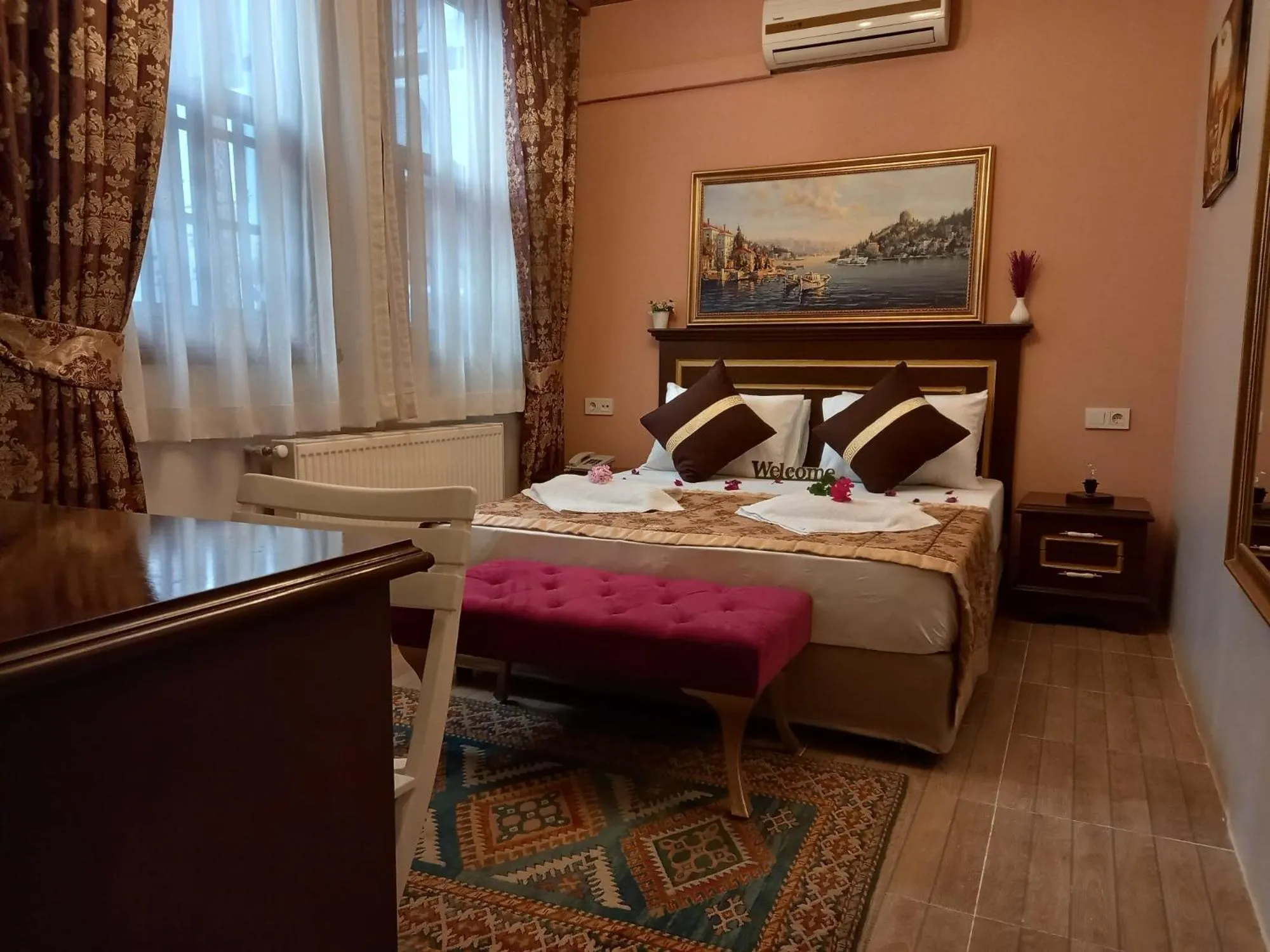 Bedroom, Bed in Emirhan Hotel, Sultanahmet