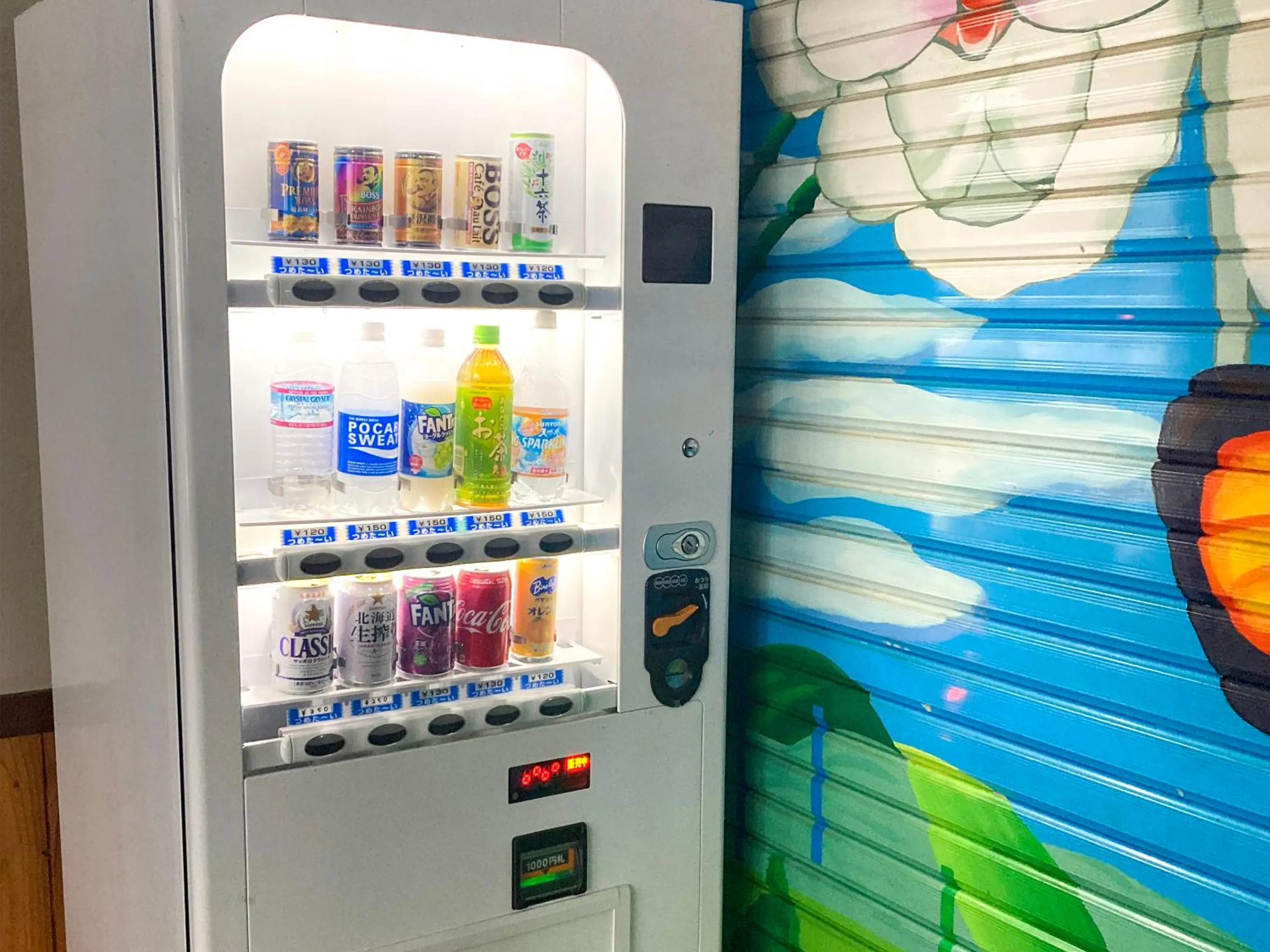 Drinks in Petit Hotel Gracey Tomamu