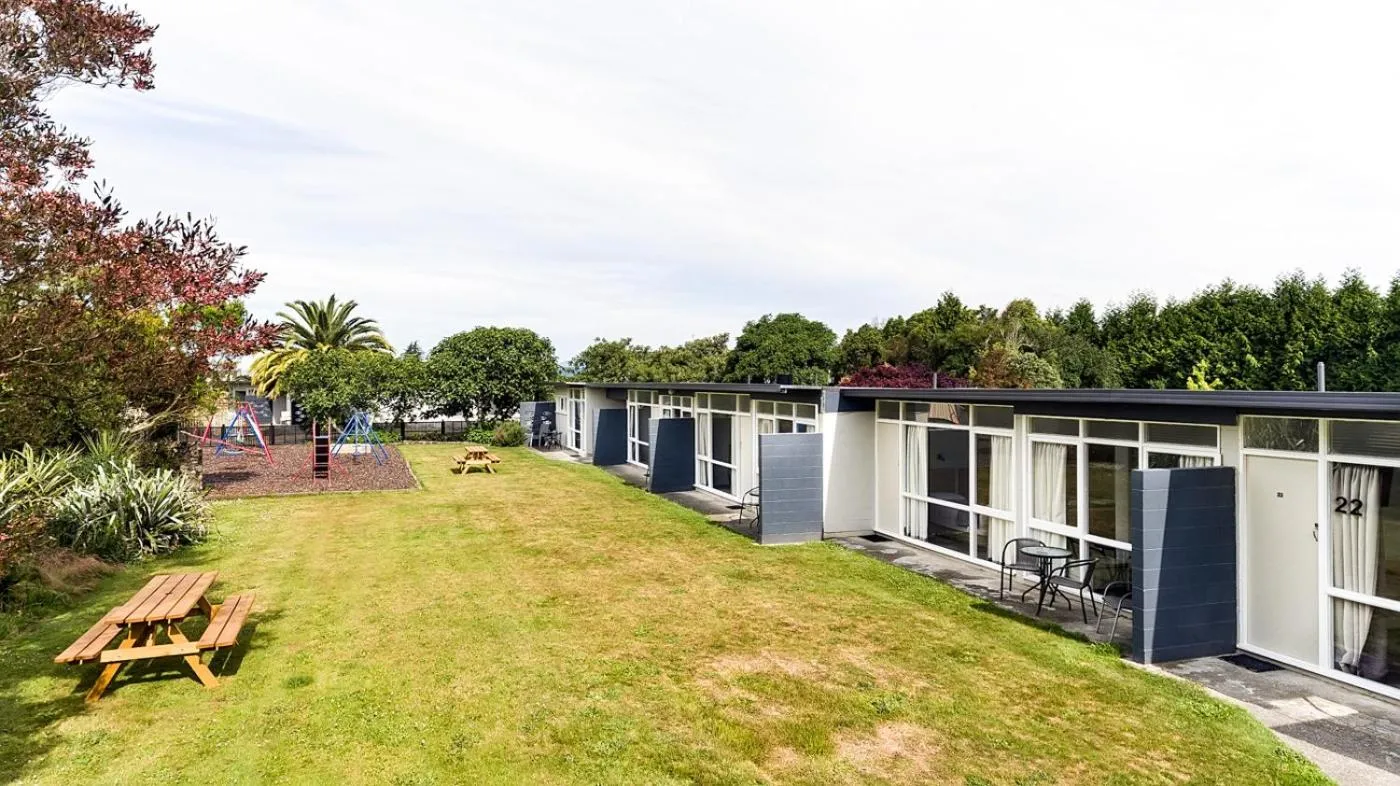Children play ground in Motueka Garden Motel