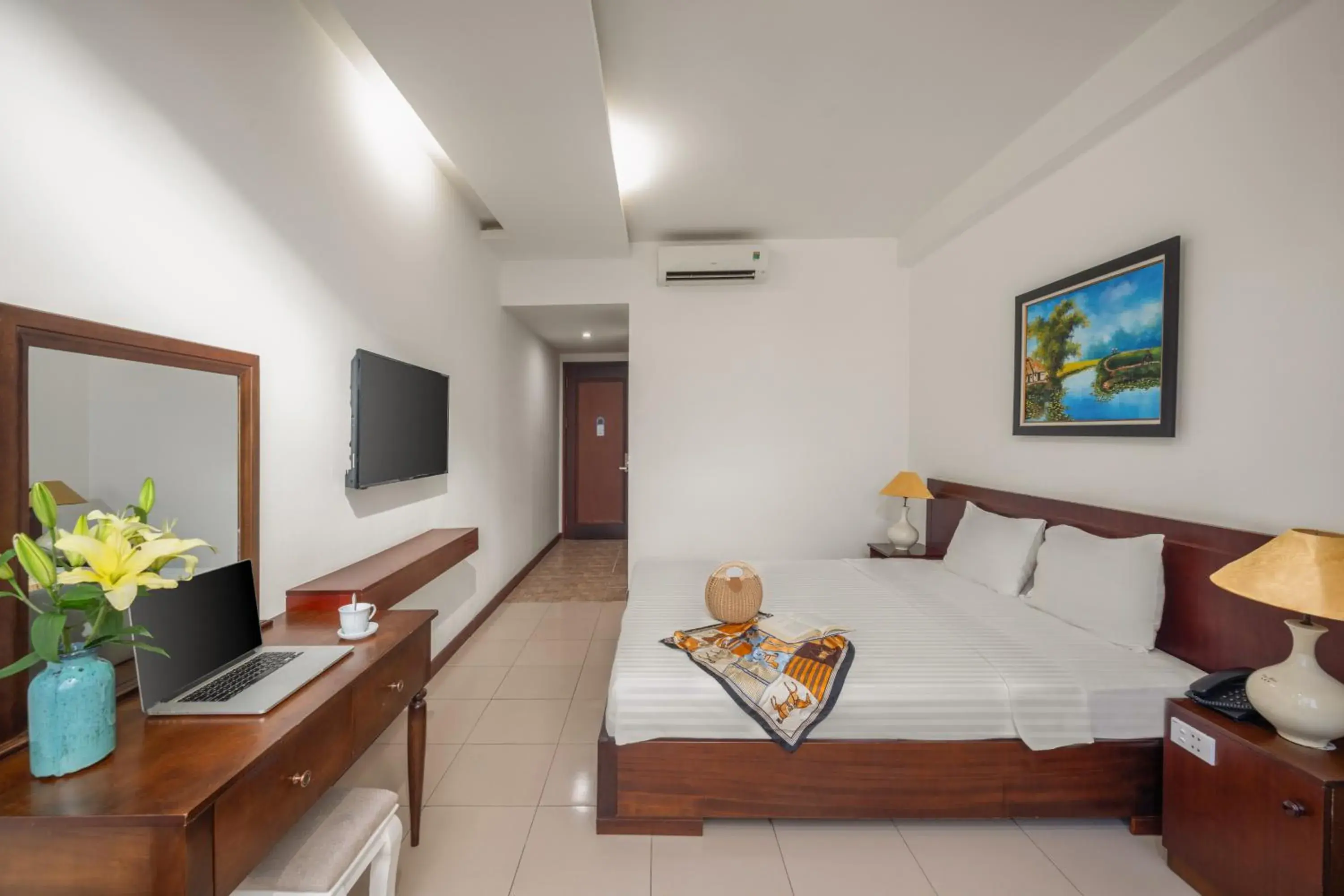 Deluxe Double or Twin Room with City View in Star Hotel and Fitness- Free Sauna Deluxe Double or Twin Room with City View in Star Hotel and Fitness- Free Sauna