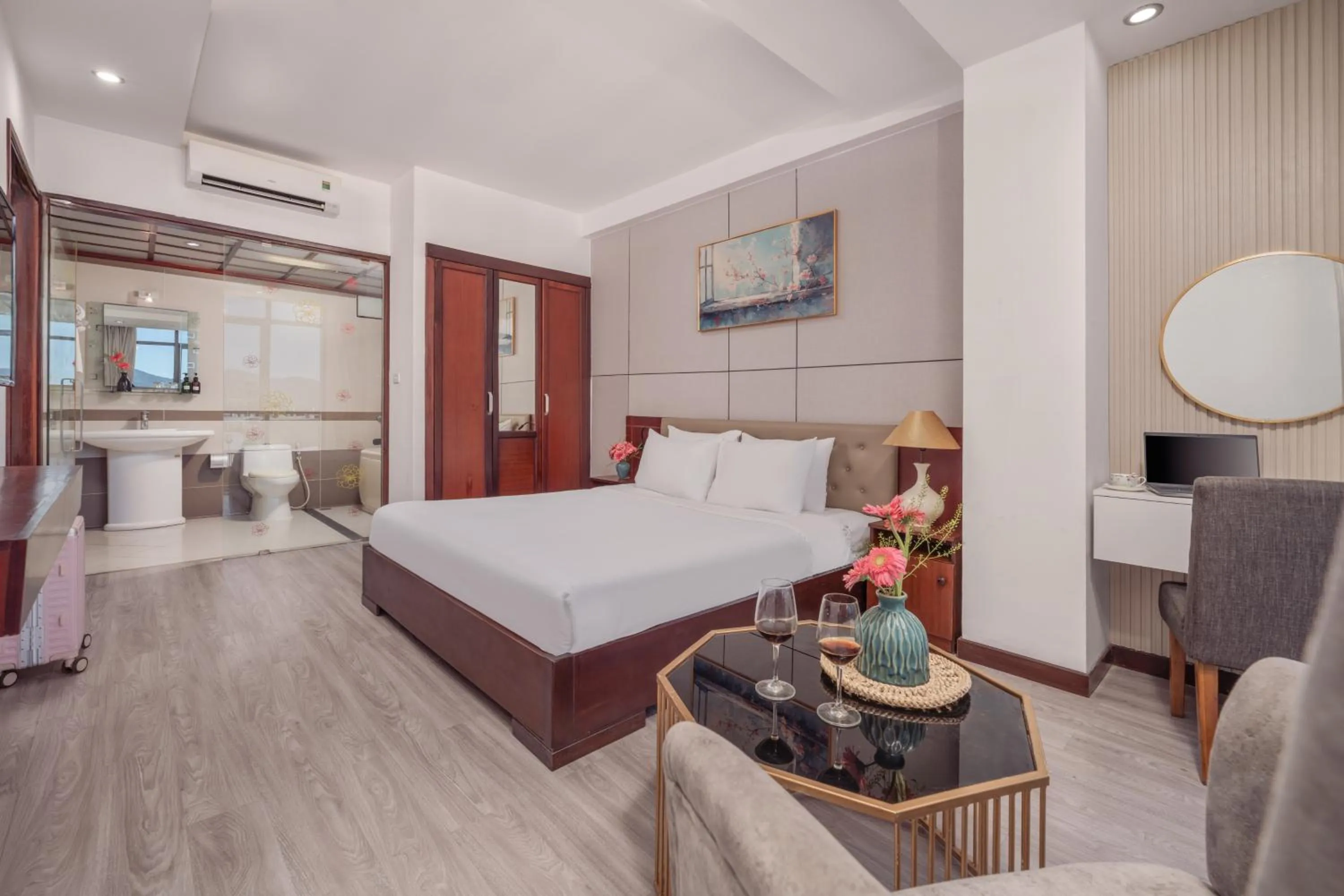 Bed in Star Hotel and Fitness- Free Sauna