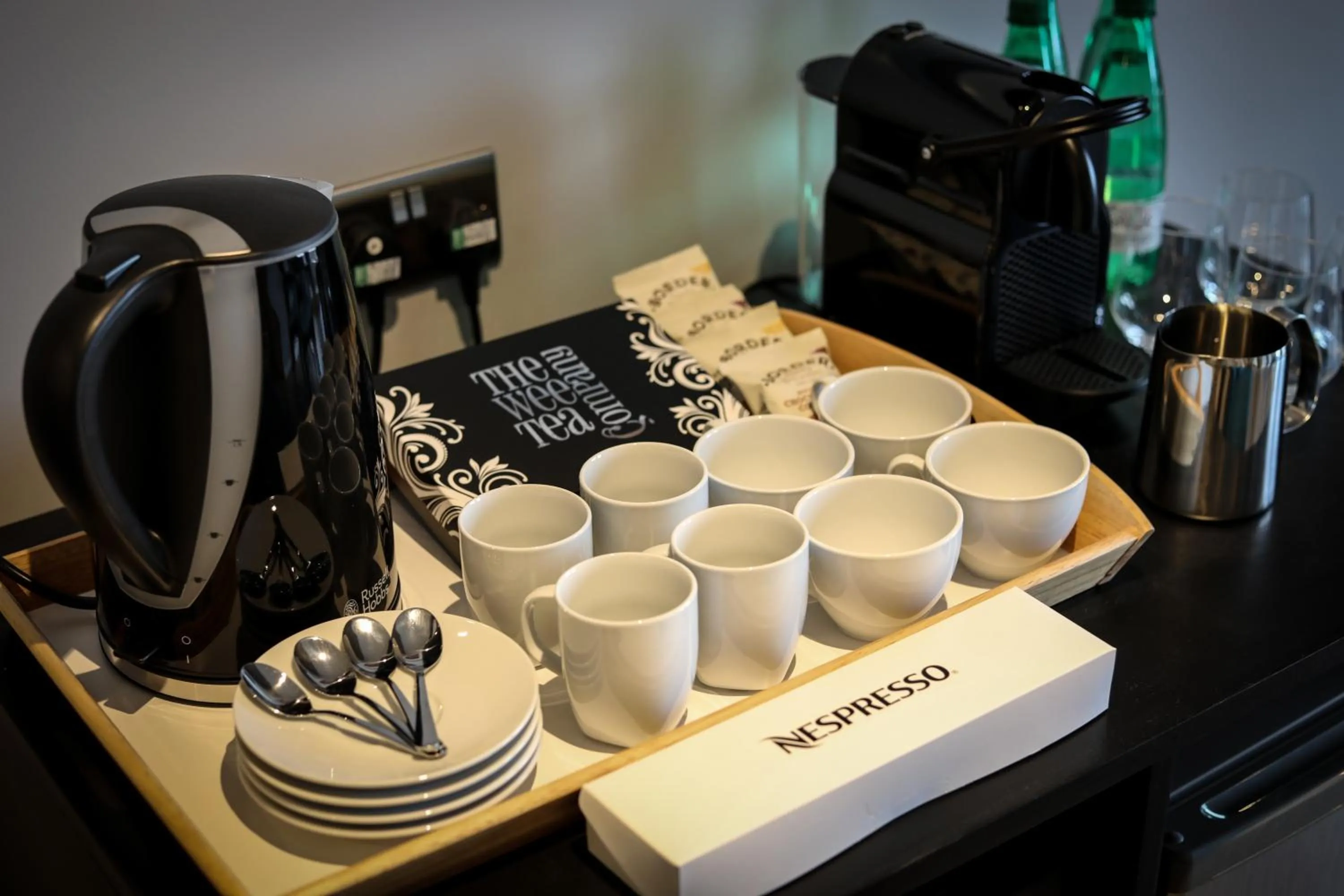 Coffee/tea facilities in Bay and Bridge