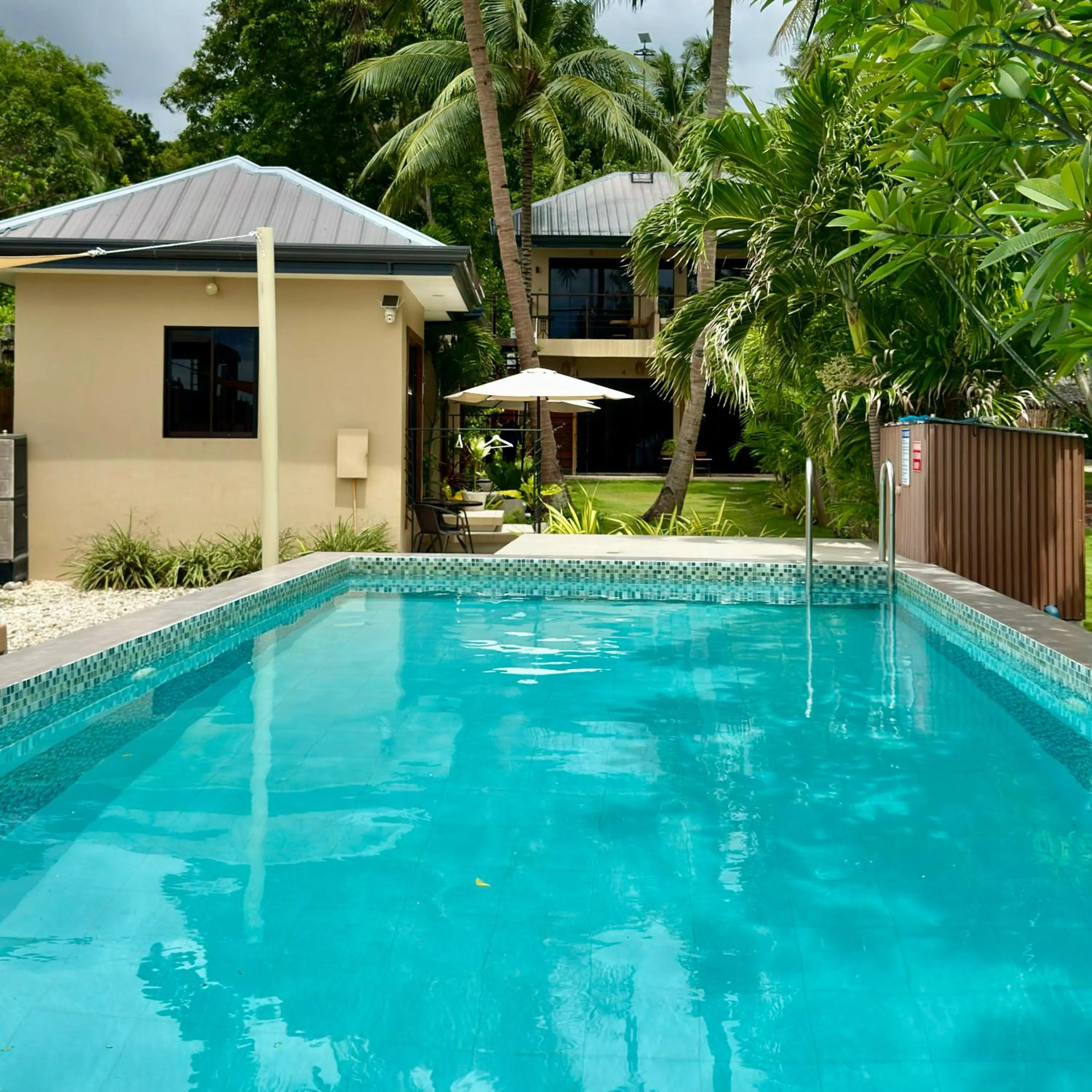 Southseas Beach Resort and Dive Center