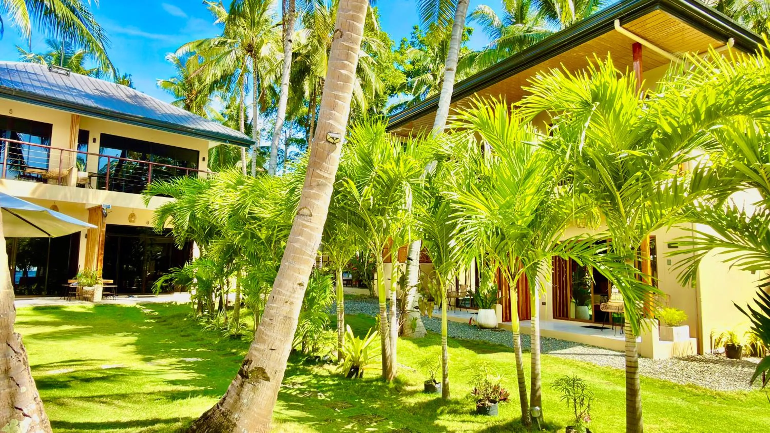 Southseas Beach Resort and Dive Center