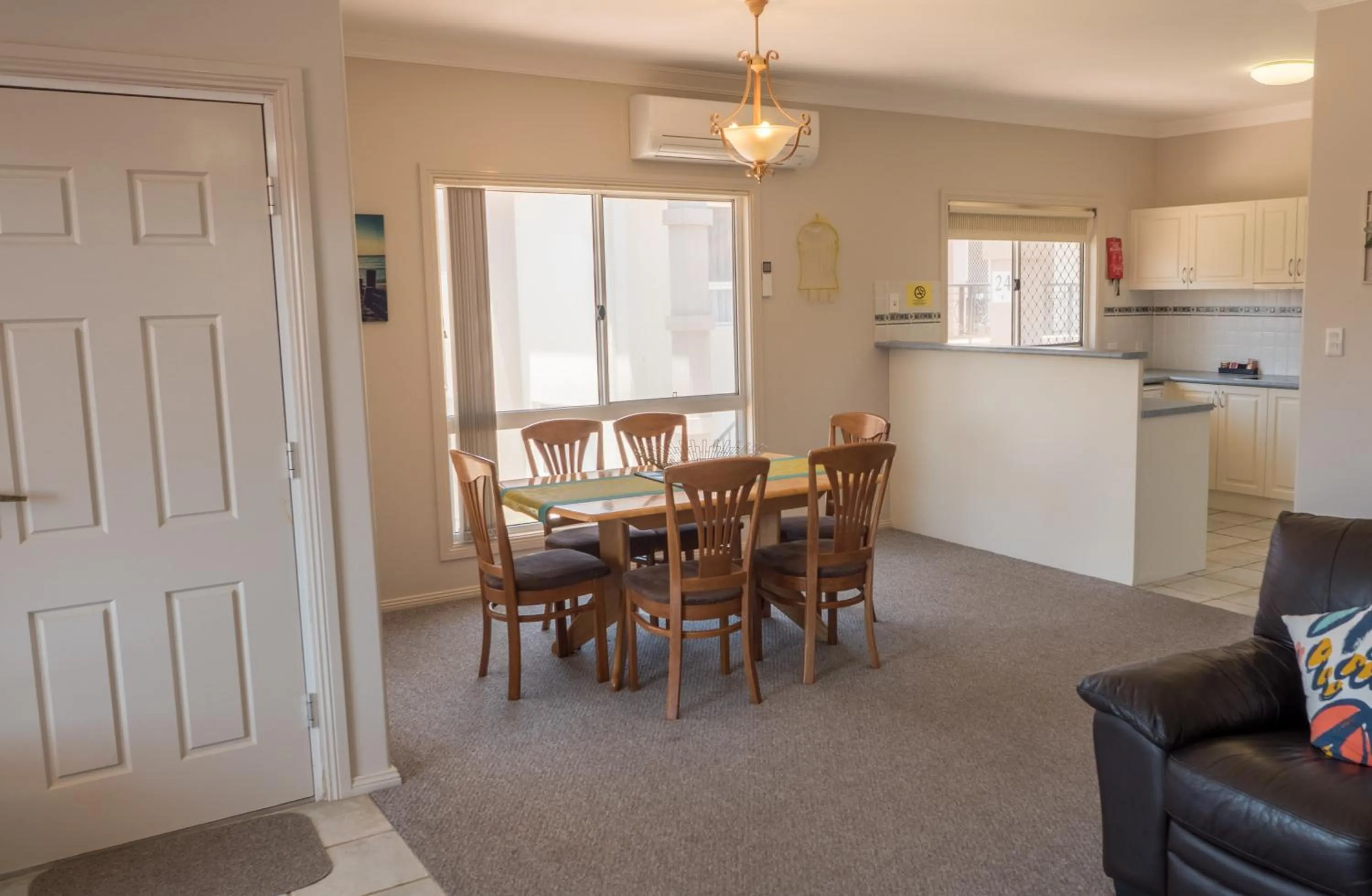 Kitchen or kitchenette in Meridian Beachside Apartments