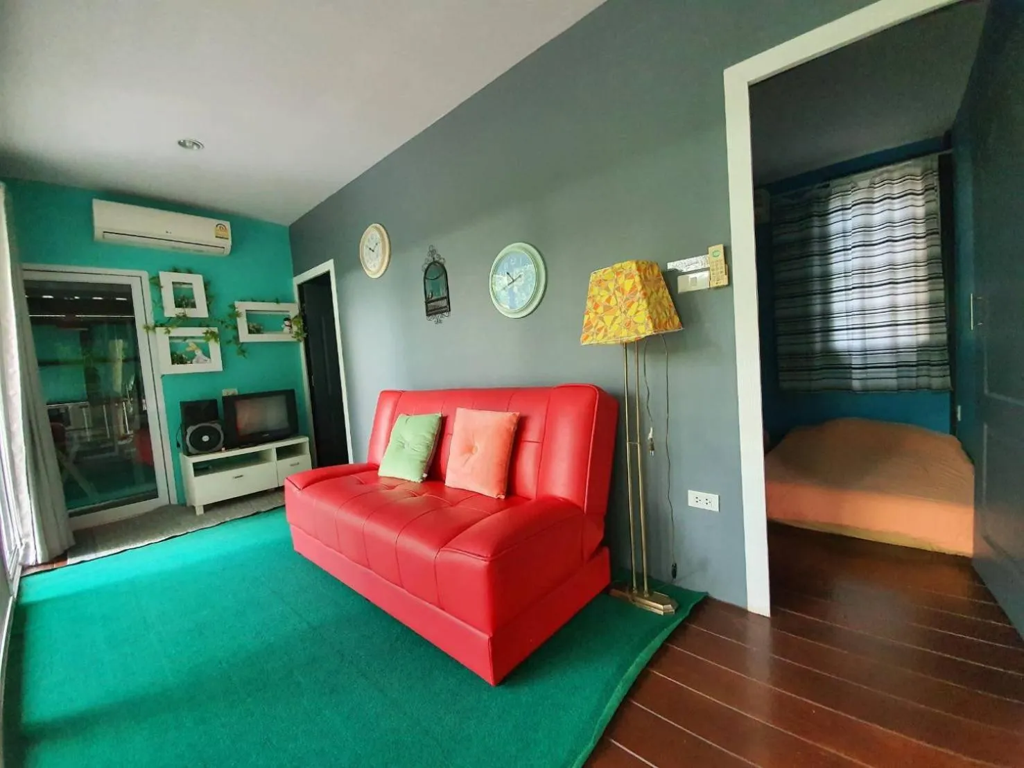 Living room, Bed in Bansuanrimnam Pakchong Resort