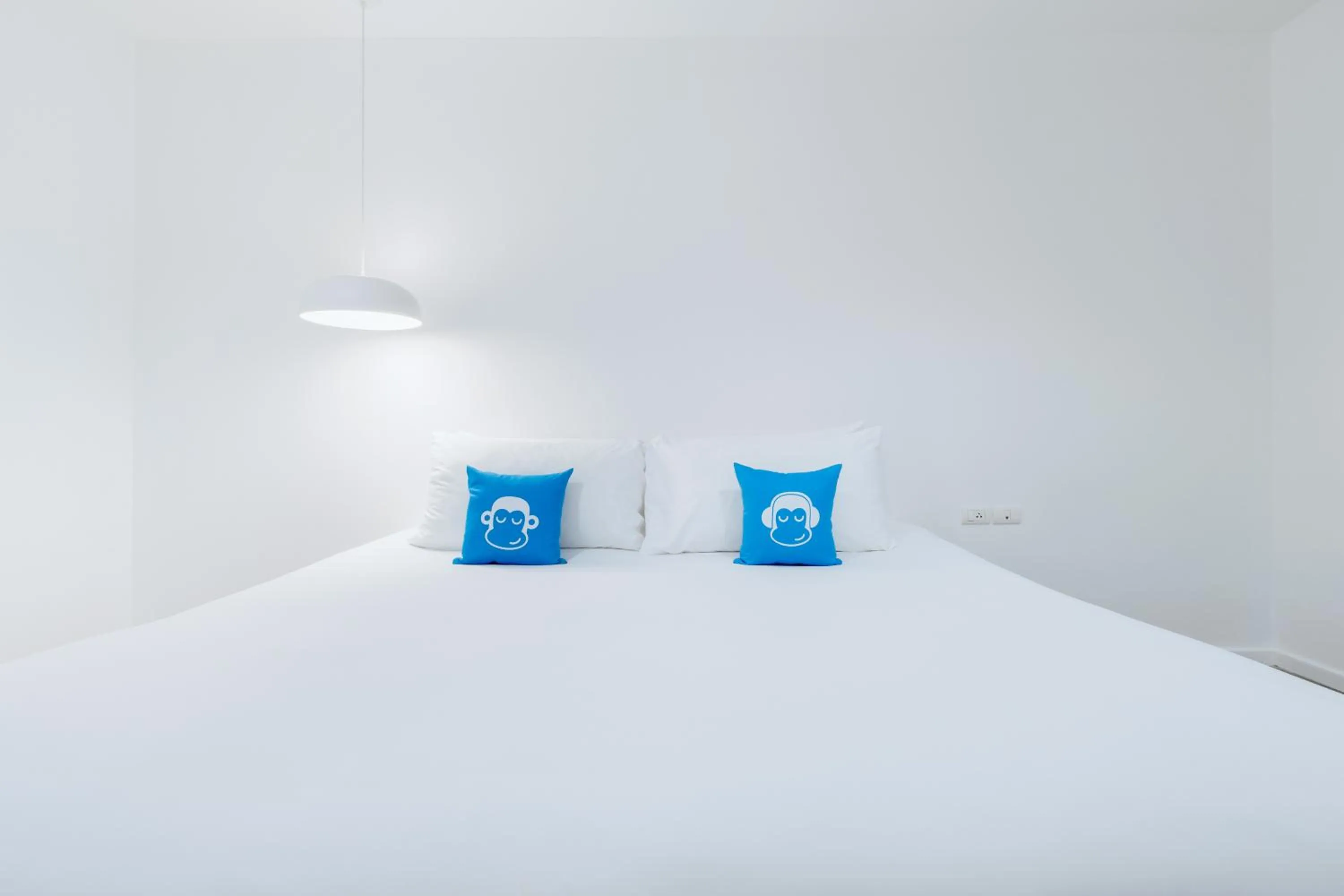 Bedroom, Bed in Blu Monkey Bed & Breakfast Phuket