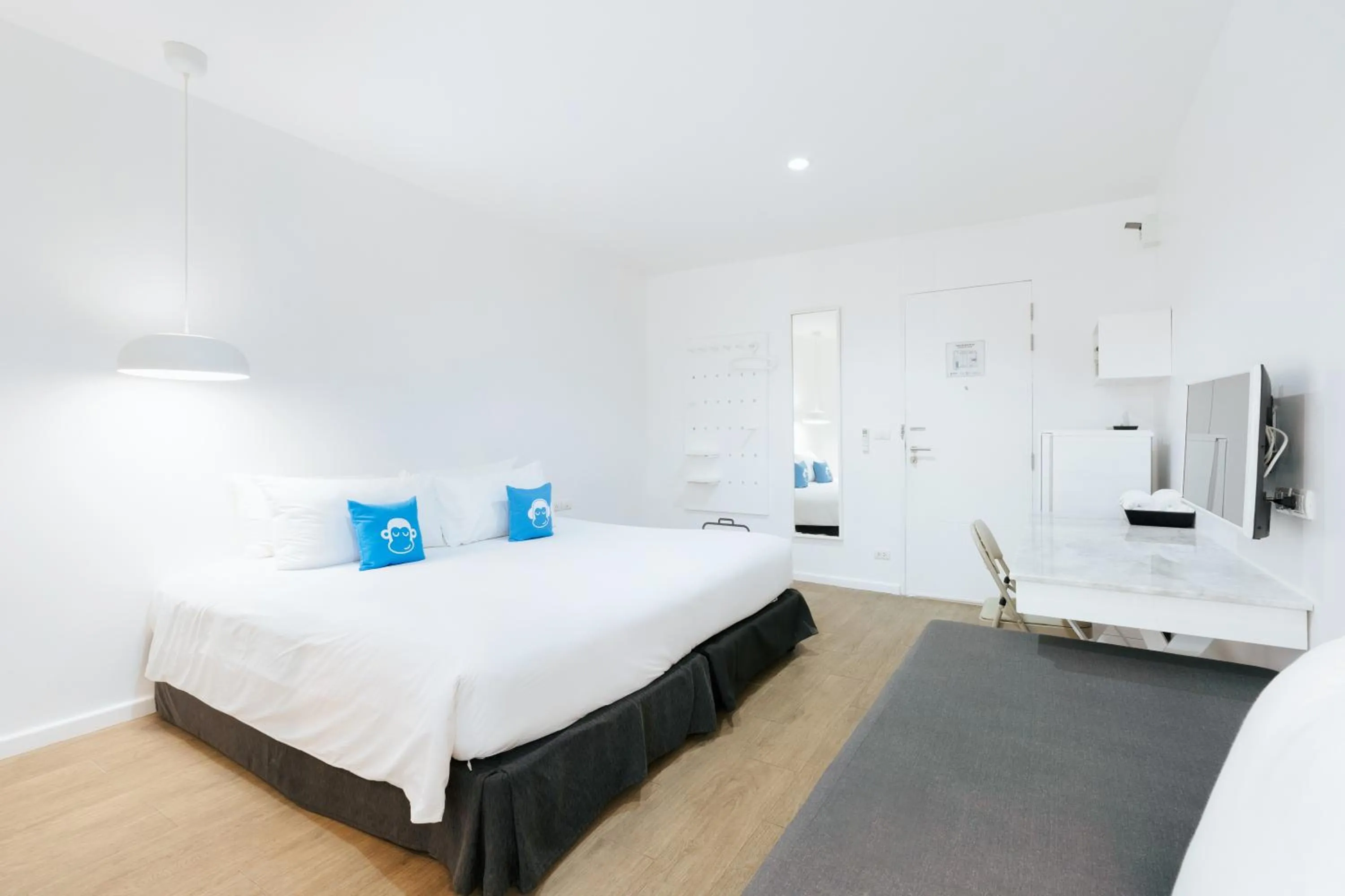 Bedroom, Bed in Blu Monkey Bed & Breakfast Phuket