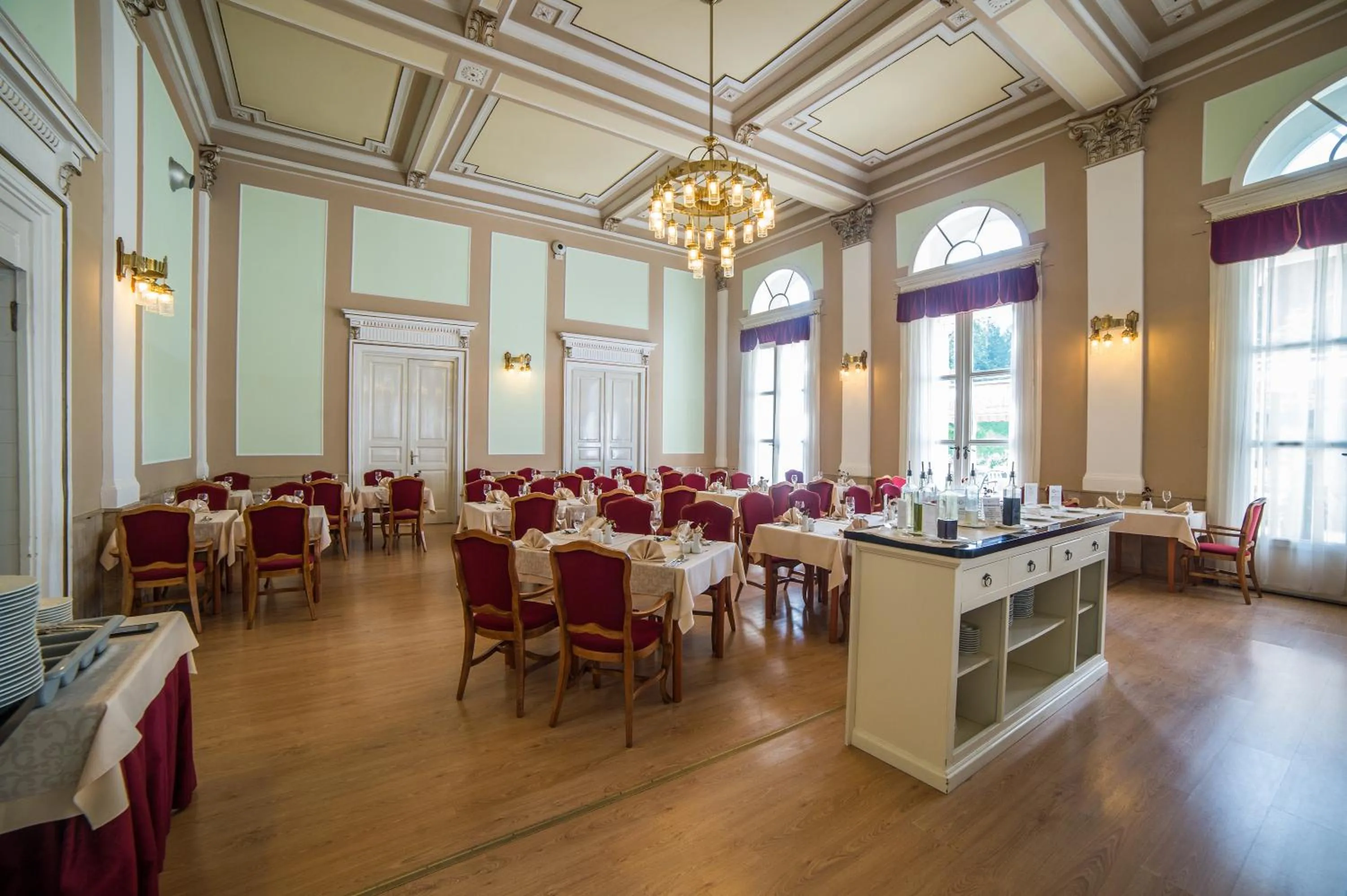 Restaurant/places to eat in Grand Hotel Rogaska