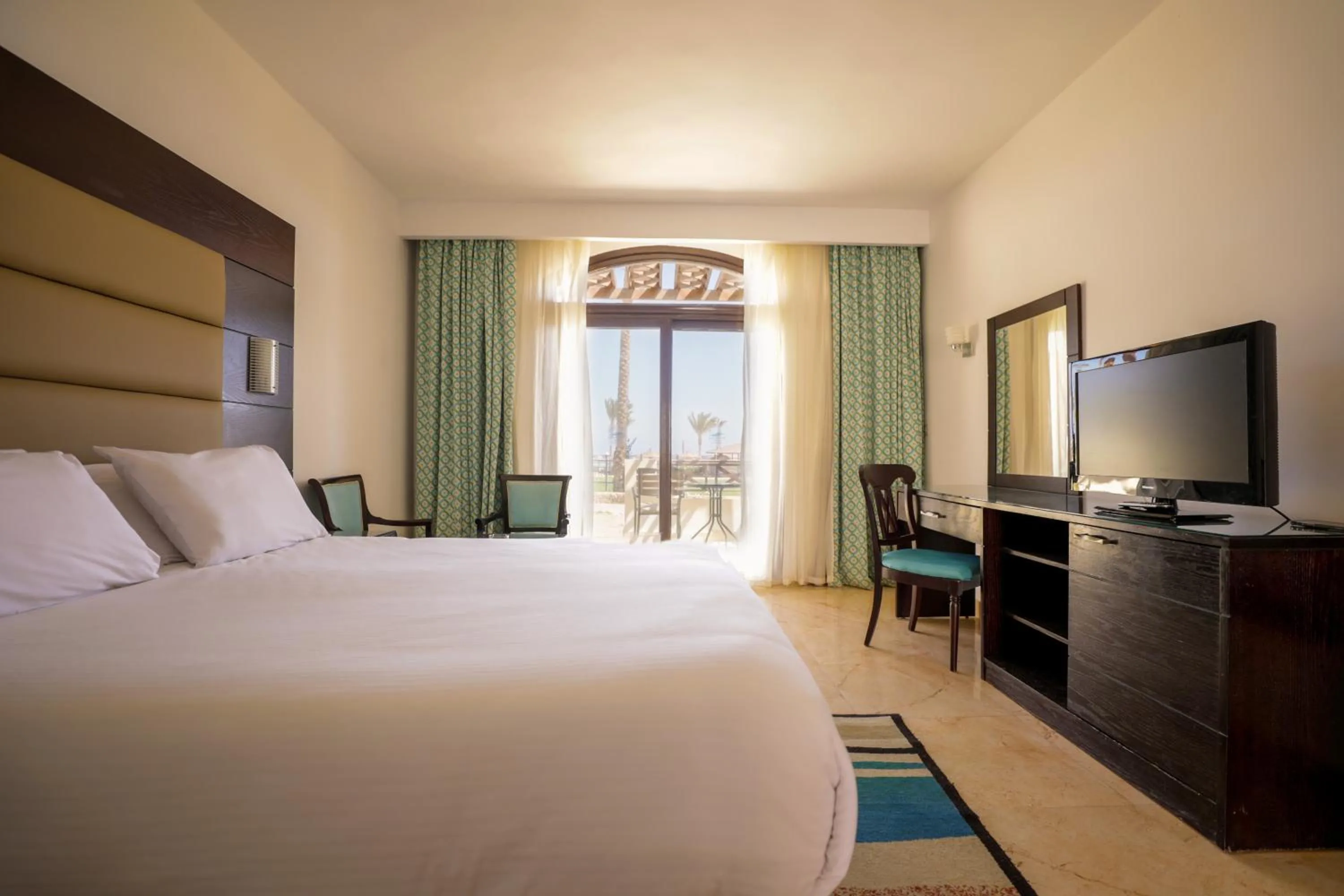 Bedroom, Bed in Blend Elphistone Resort Marsa Alam