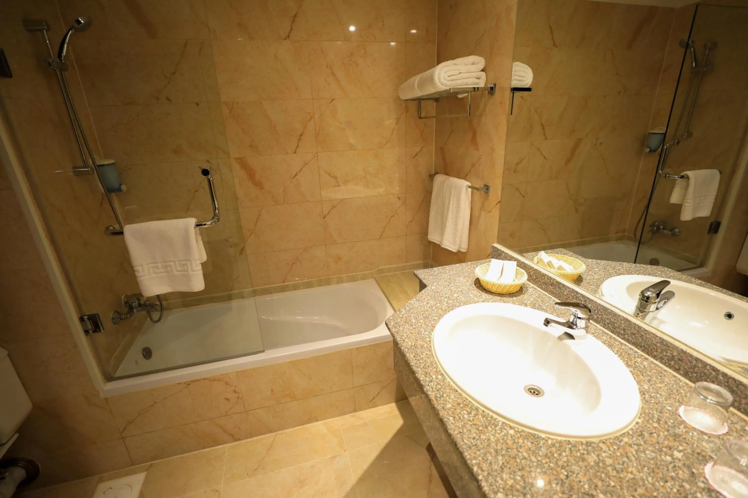 Bathroom in Blend Elphistone Resort Marsa Alam