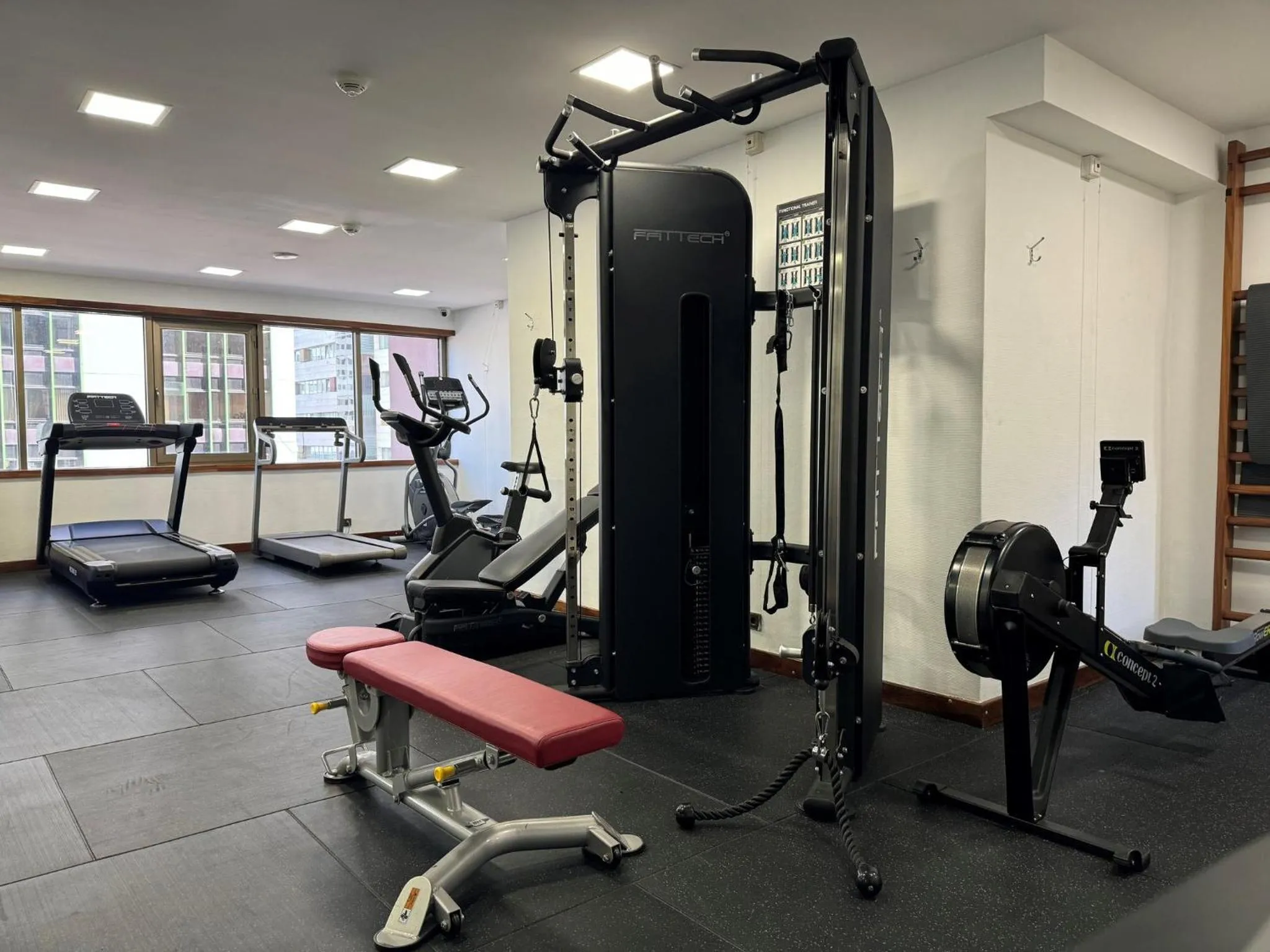 Fitness centre/facilities in Holiday Inn Lisbon-Continental by IHG