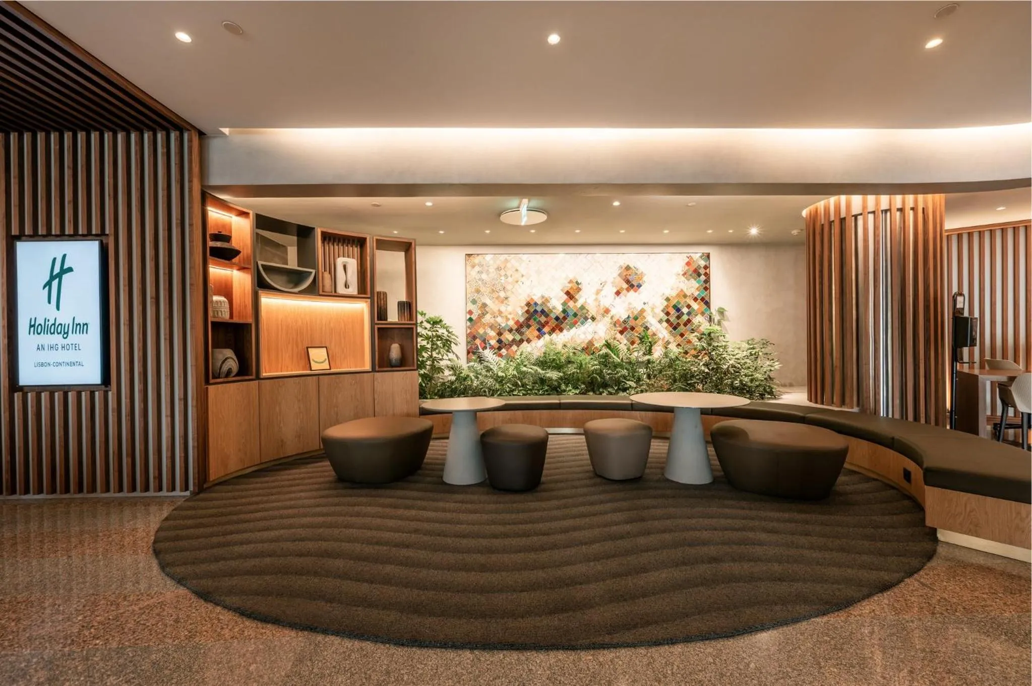 Property building in Holiday Inn Lisbon-Continental by IHG