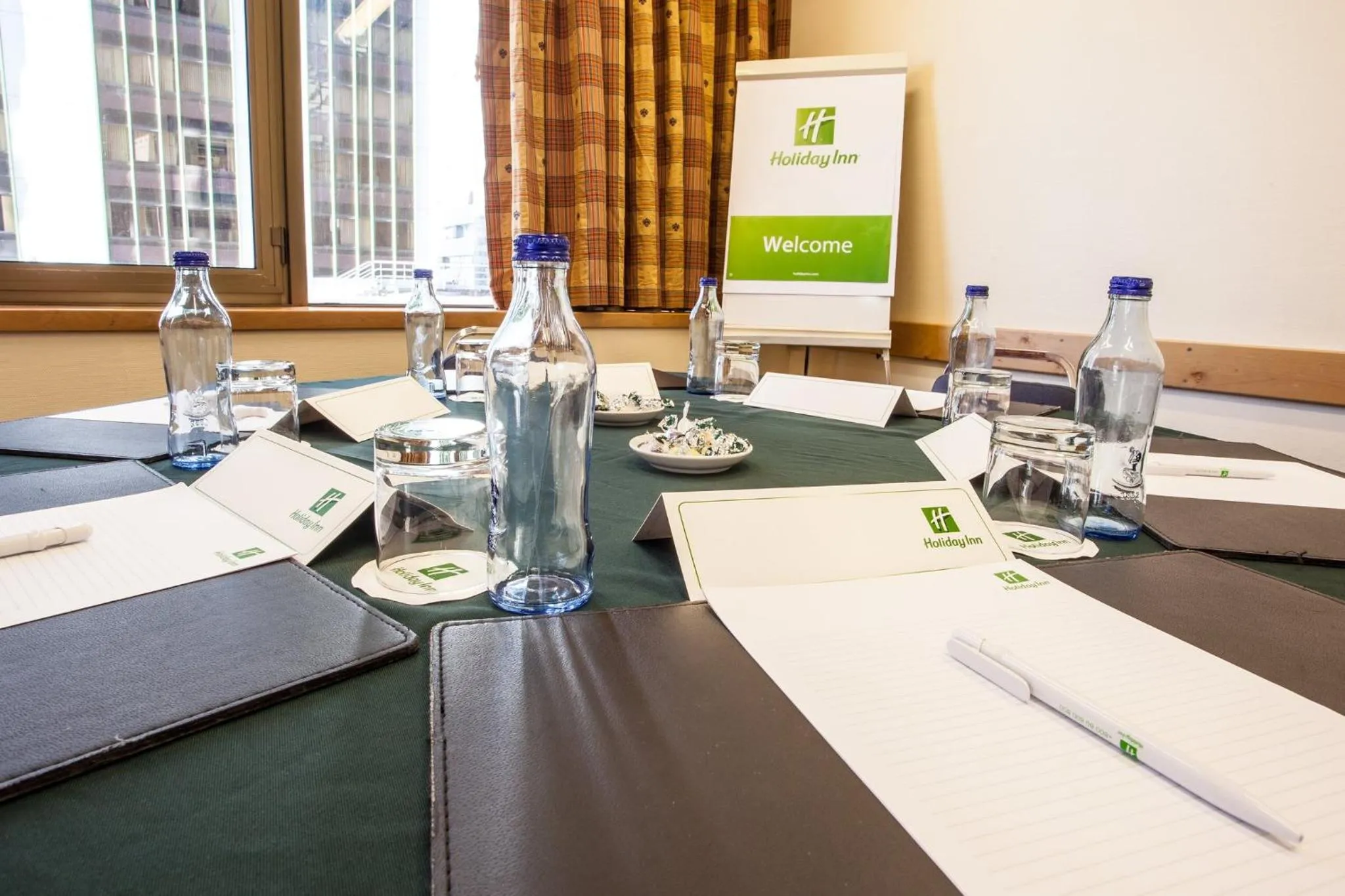 Meeting/conference room in Holiday Inn Lisbon-Continental by IHG