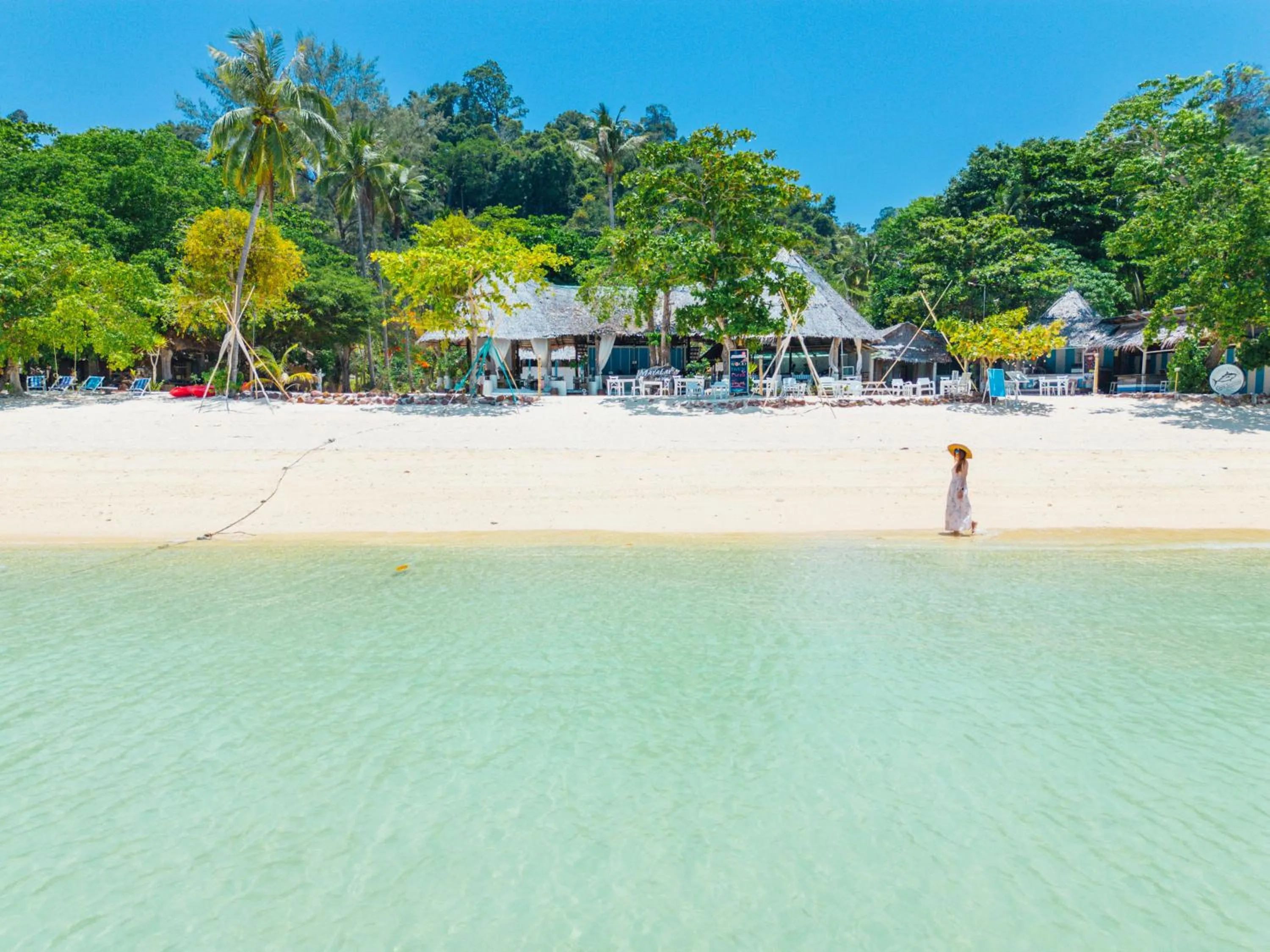 Day in Mayalay Resort-Green Hotel