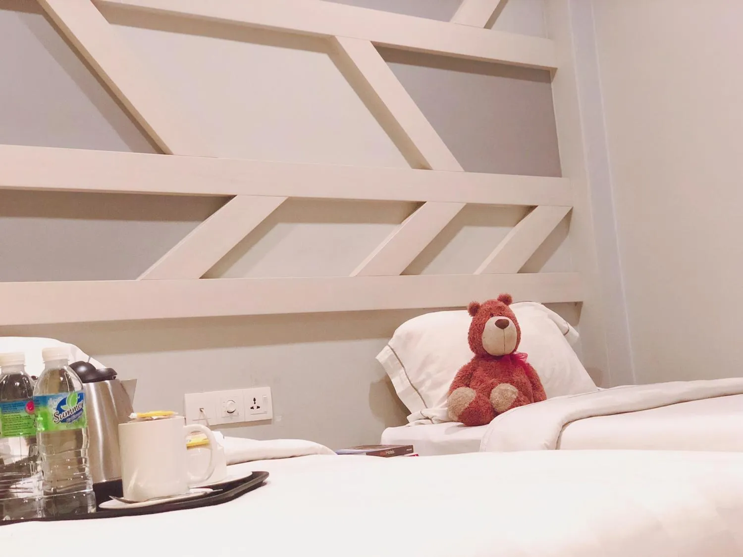 Bedroom, Bed in Sunshine Inn