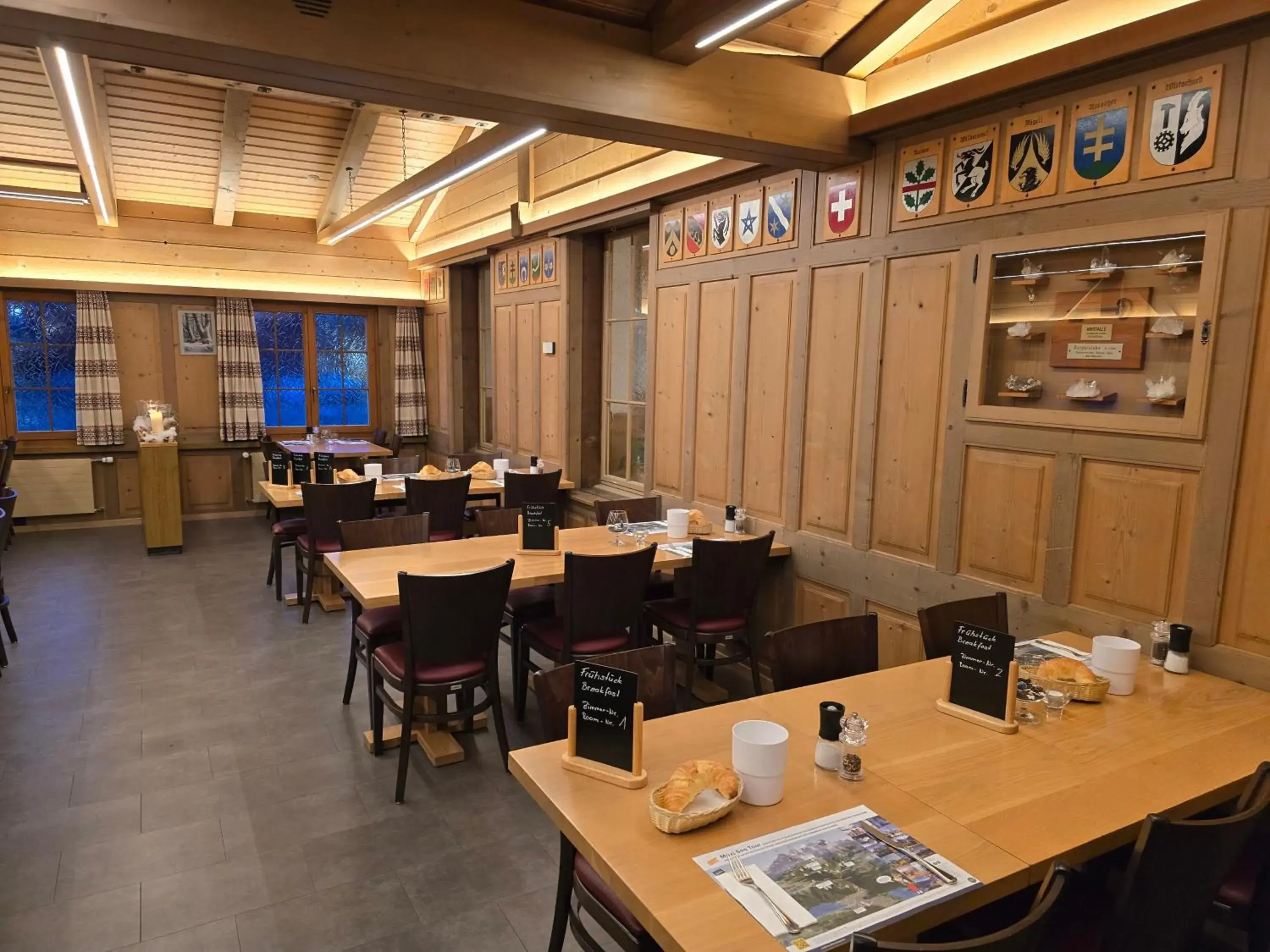 Twin Room with Shared Bathroom and Balcony in Gasthof Hirschen in Wilderswil Twin Room with Shared Bathroom and Balcony in Gasthof Hirschen in Wilderswil