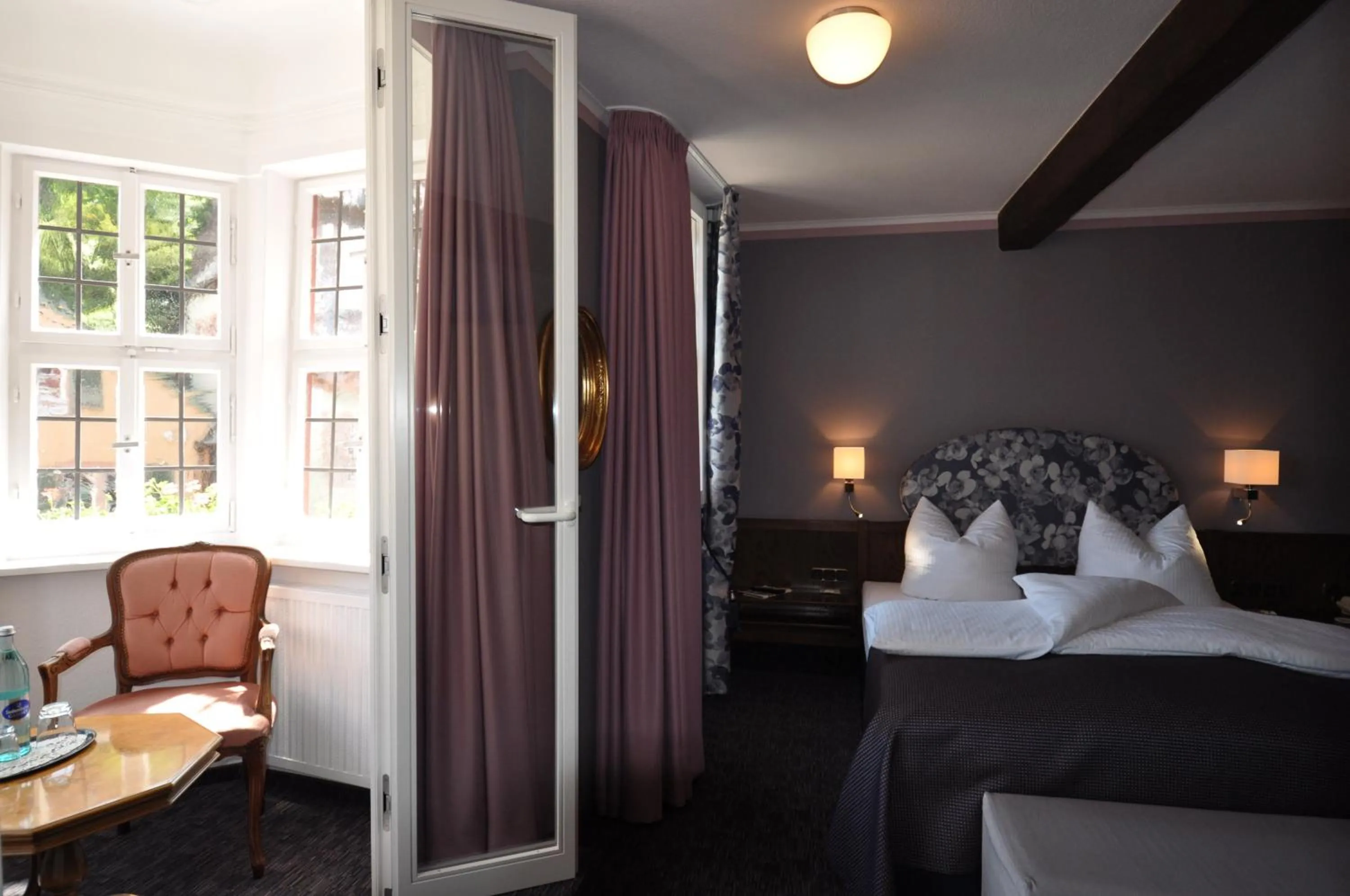 Day, Bed in Hotel Schmuckkästchen