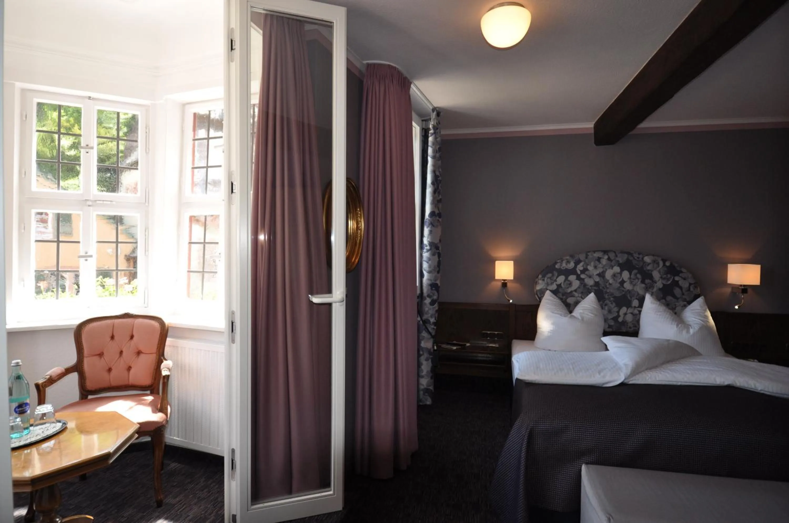 Day, Bed in Hotel Schmuckkästchen