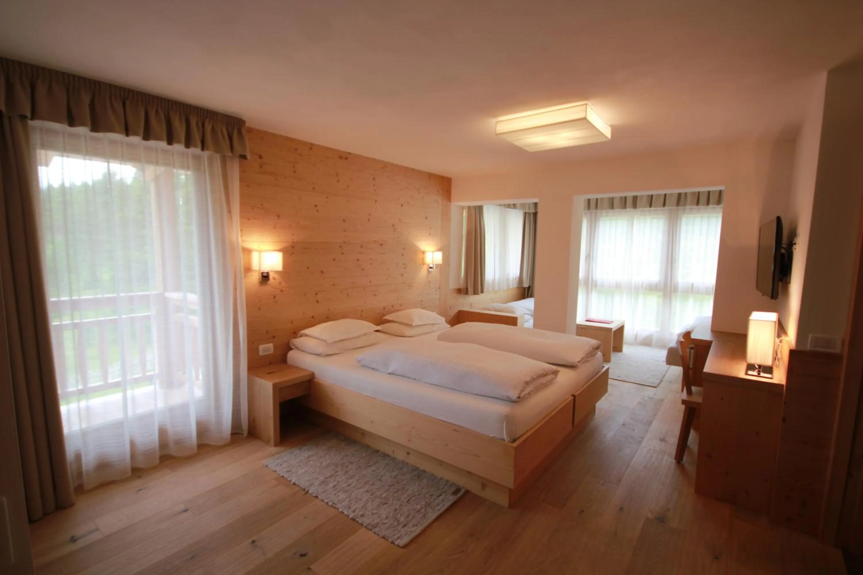 Photo of the whole room, Bed in Hotel Gran Paradiso