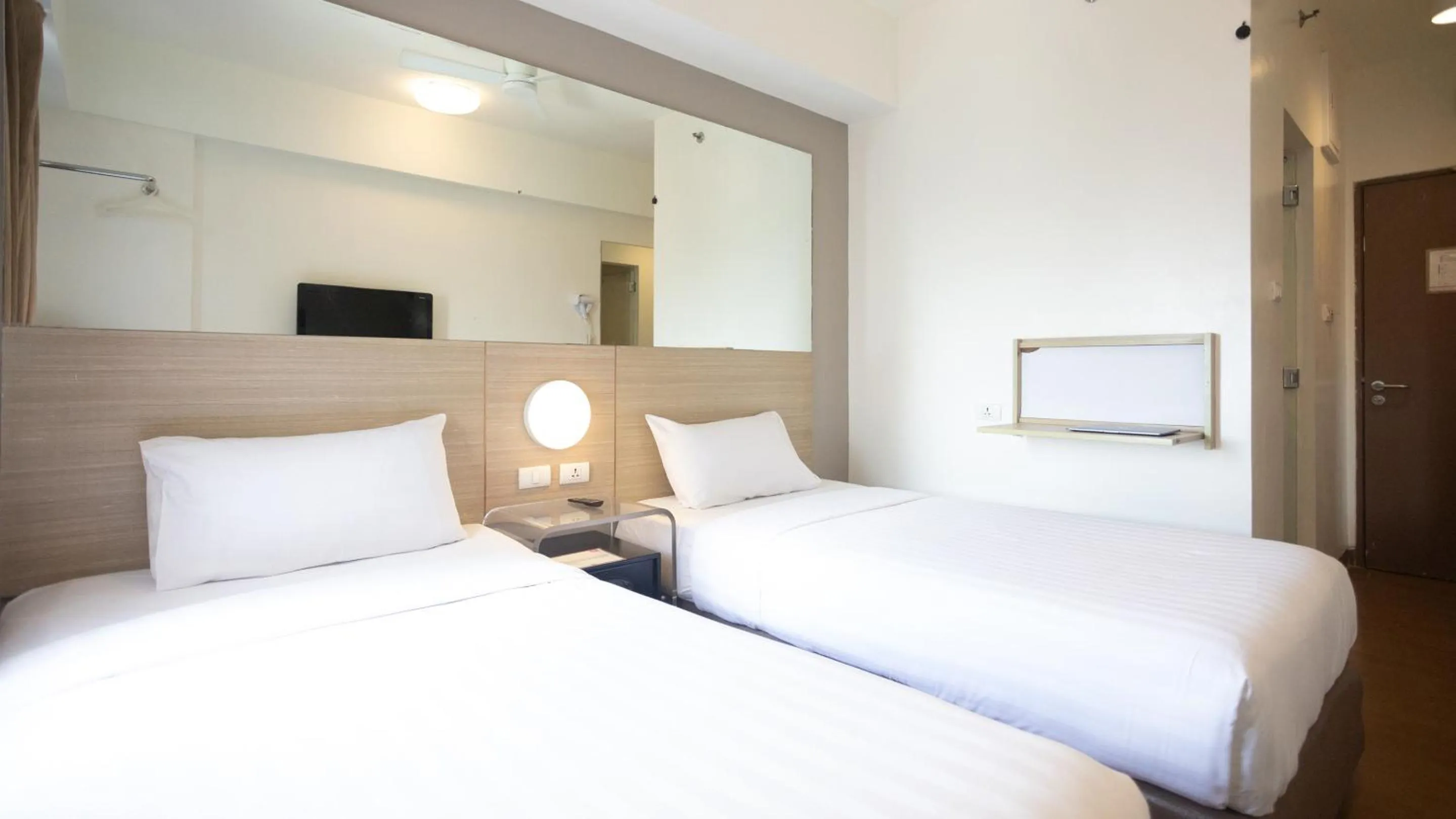 Bed in Red Planet Makati Avenue Manila