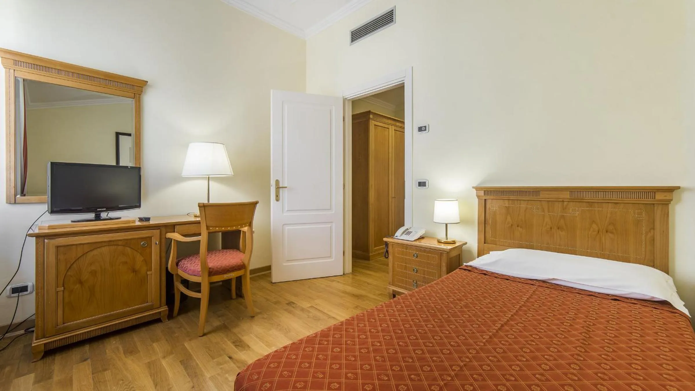 Bedroom, Bed in Hotel Ville Bianchi