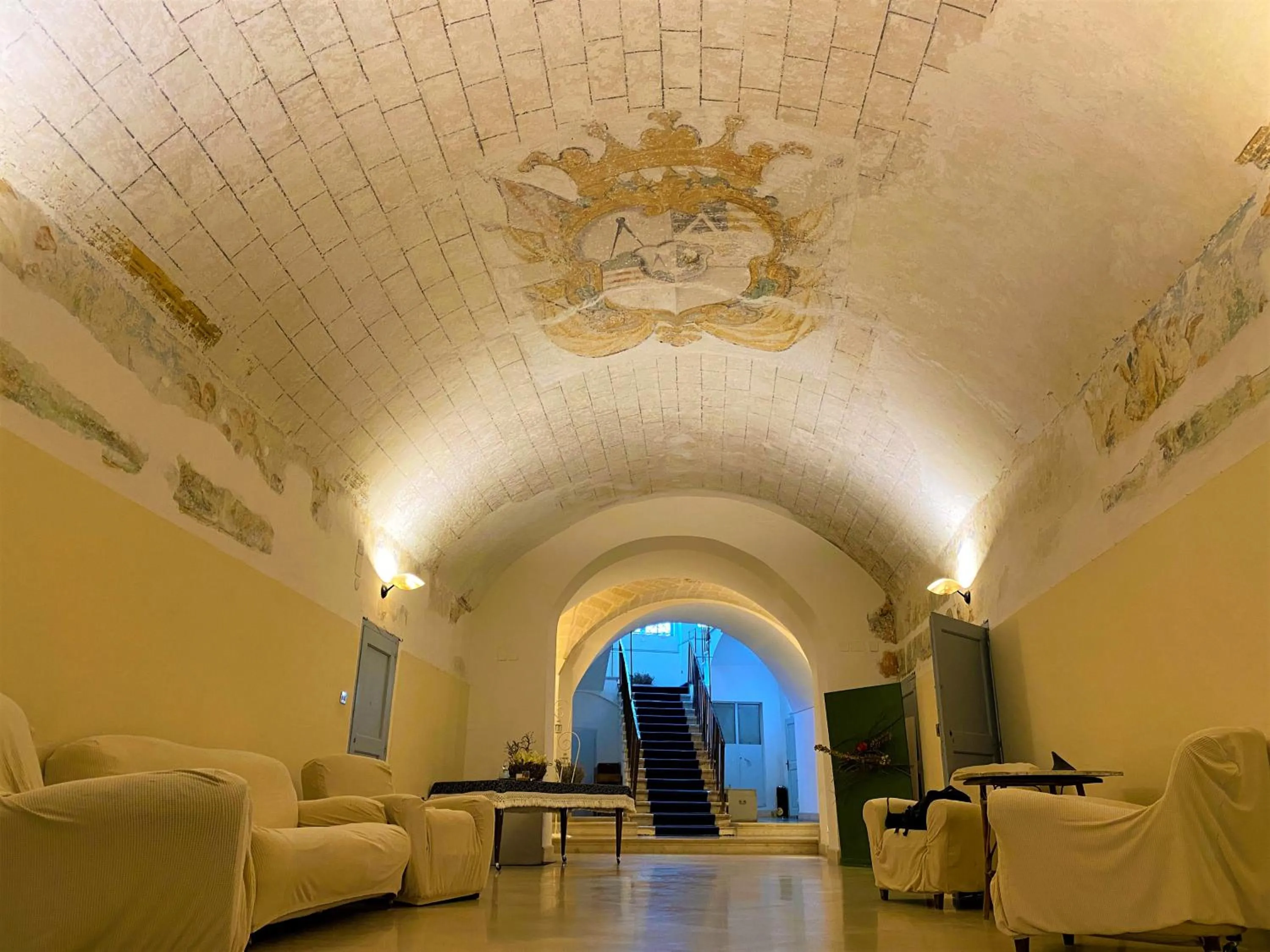 Decorative detail in Palazzo Bernardini B & B