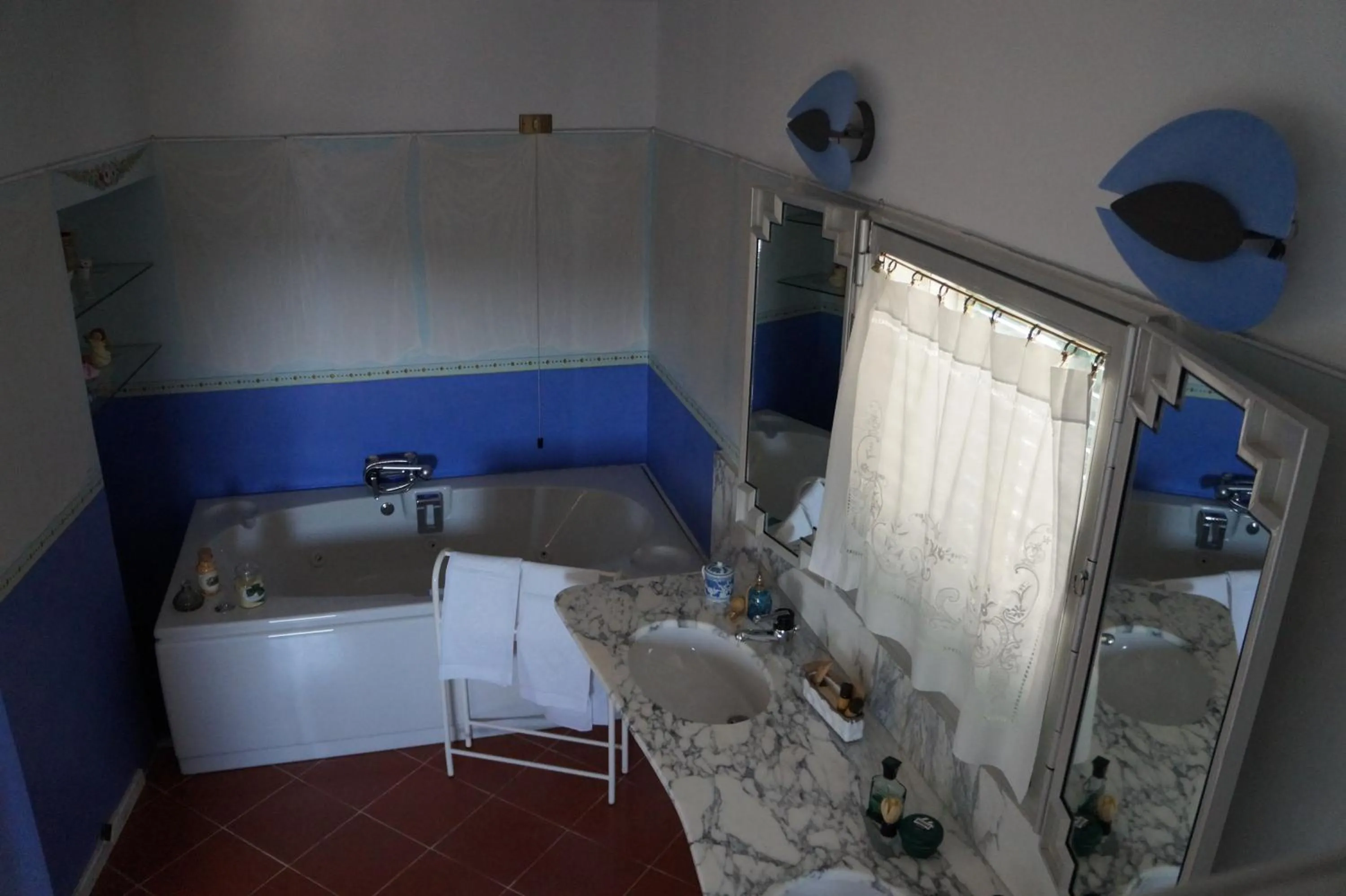 Hot Tub in Palazzo Bernardini B & B