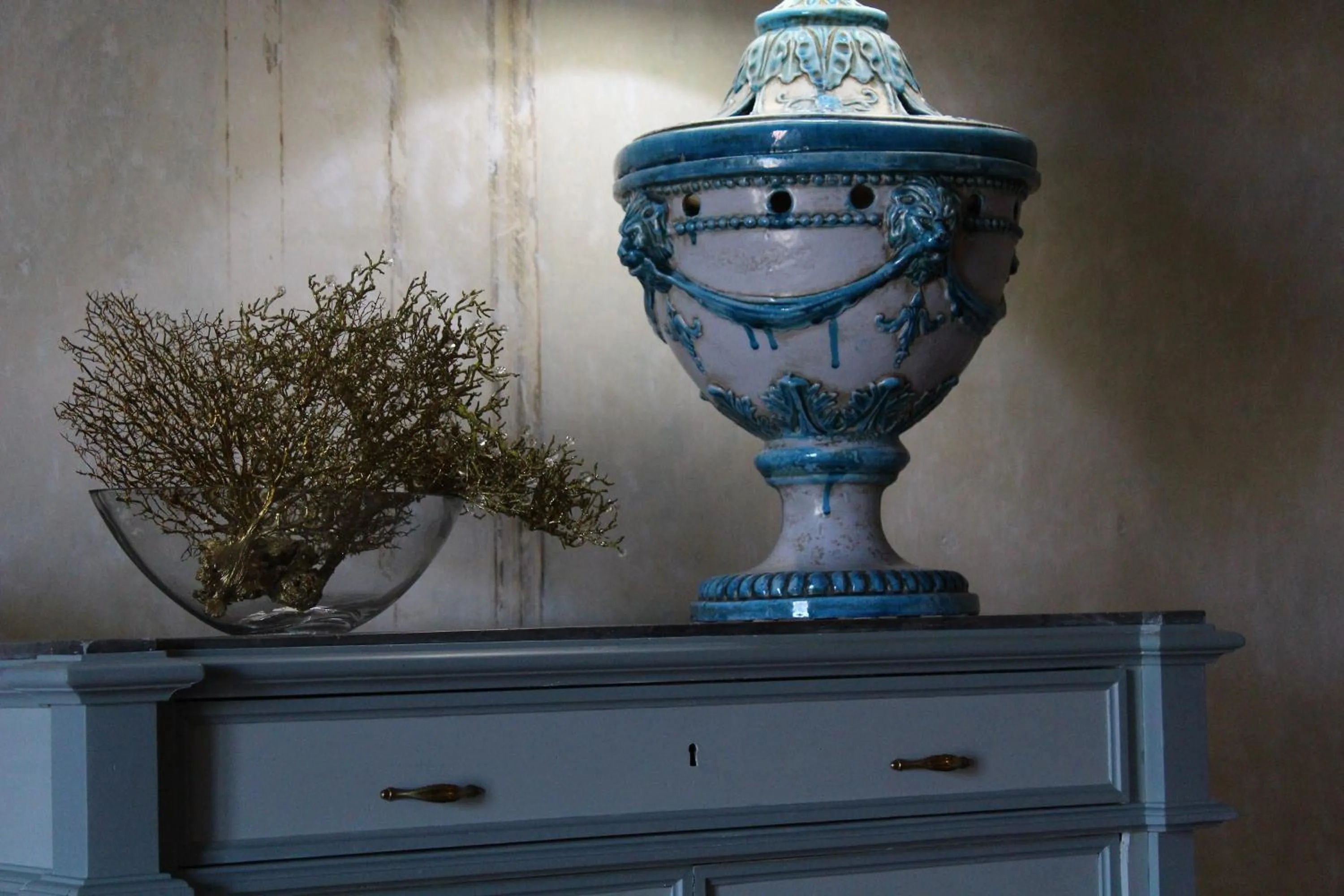 Decorative detail in Palazzo Bernardini B & B