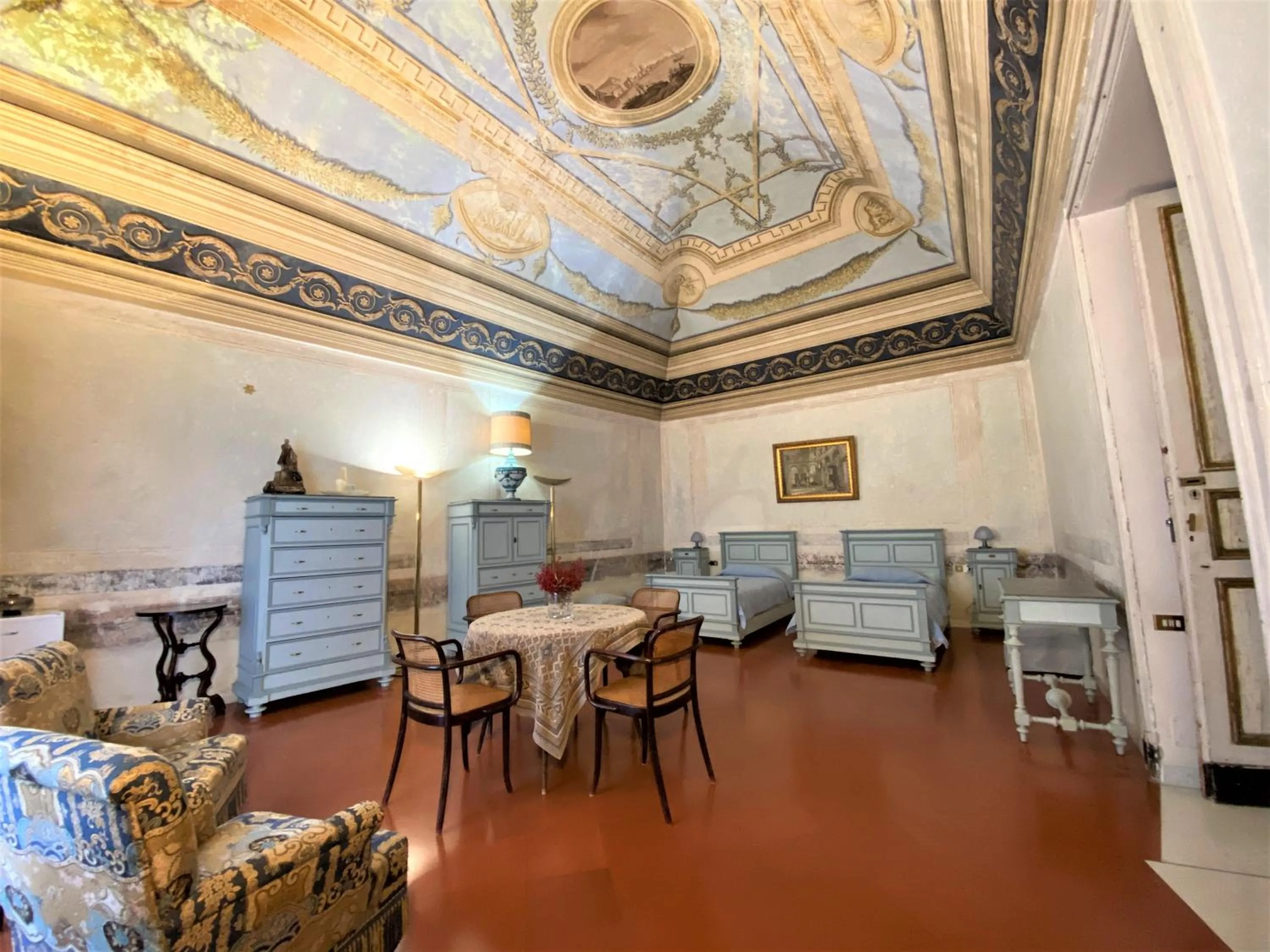 Decorative detail in Palazzo Bernardini B & B