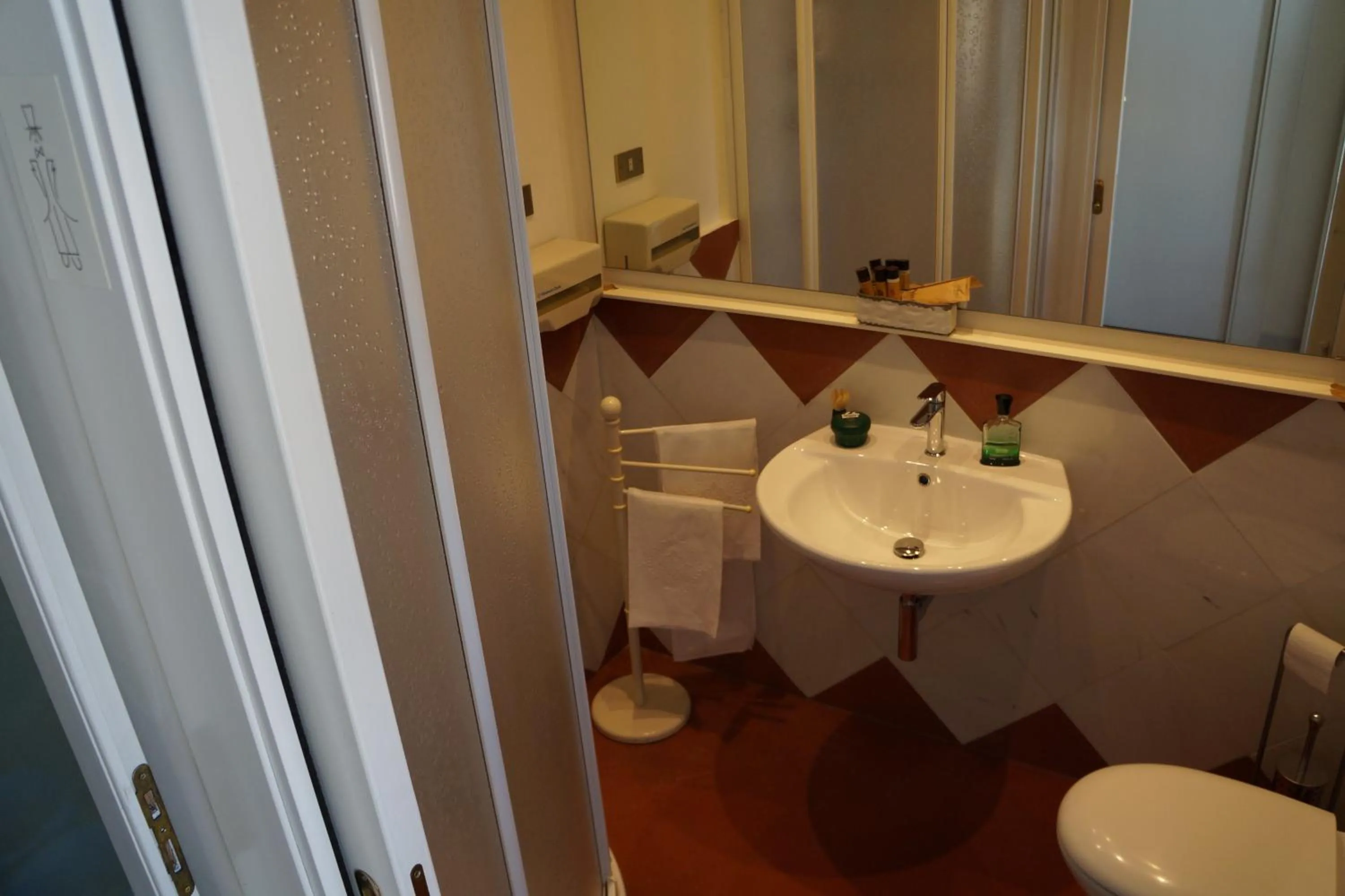 Toilet in Palazzo Bernardini B & B