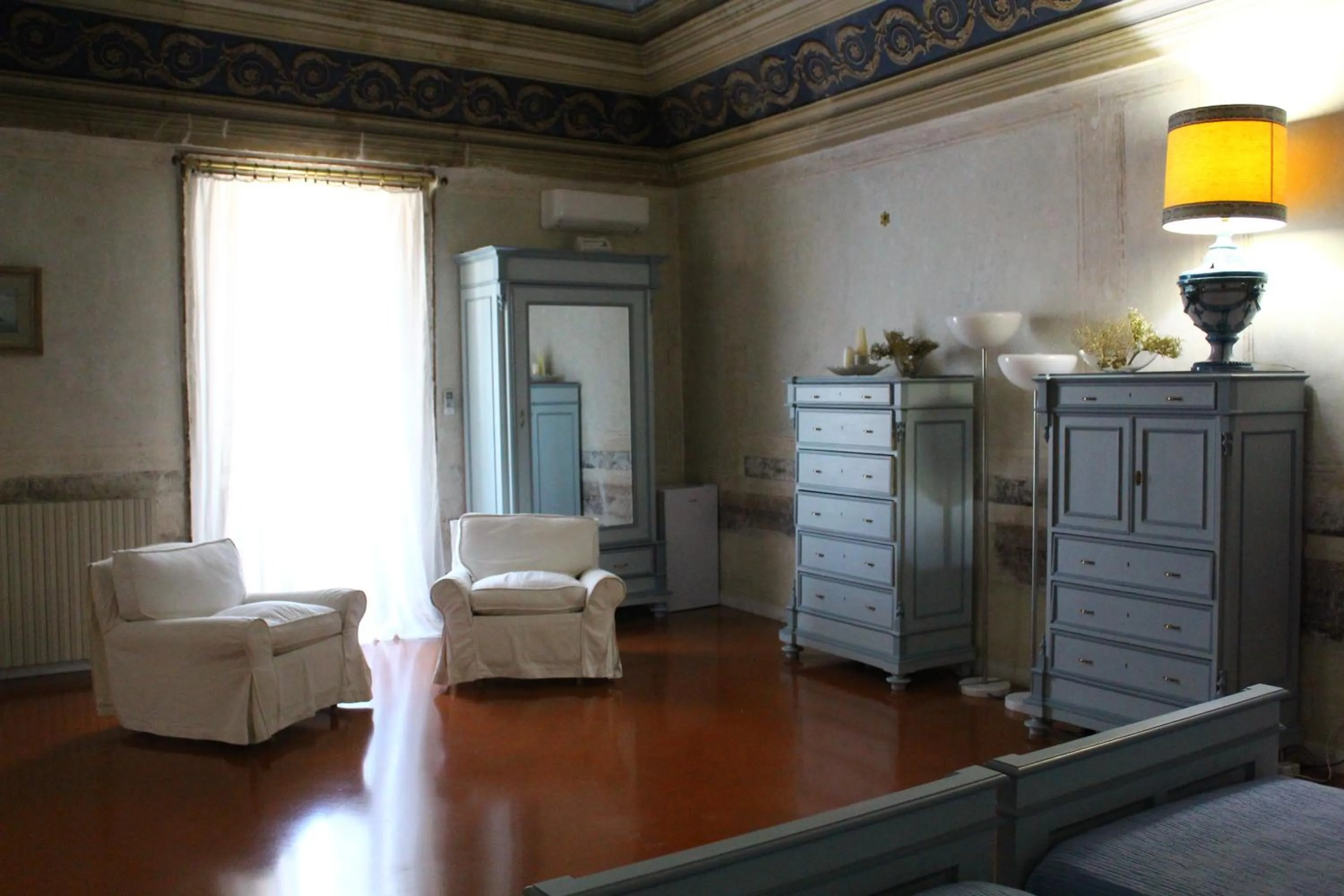 Seating area in Palazzo Bernardini B & B