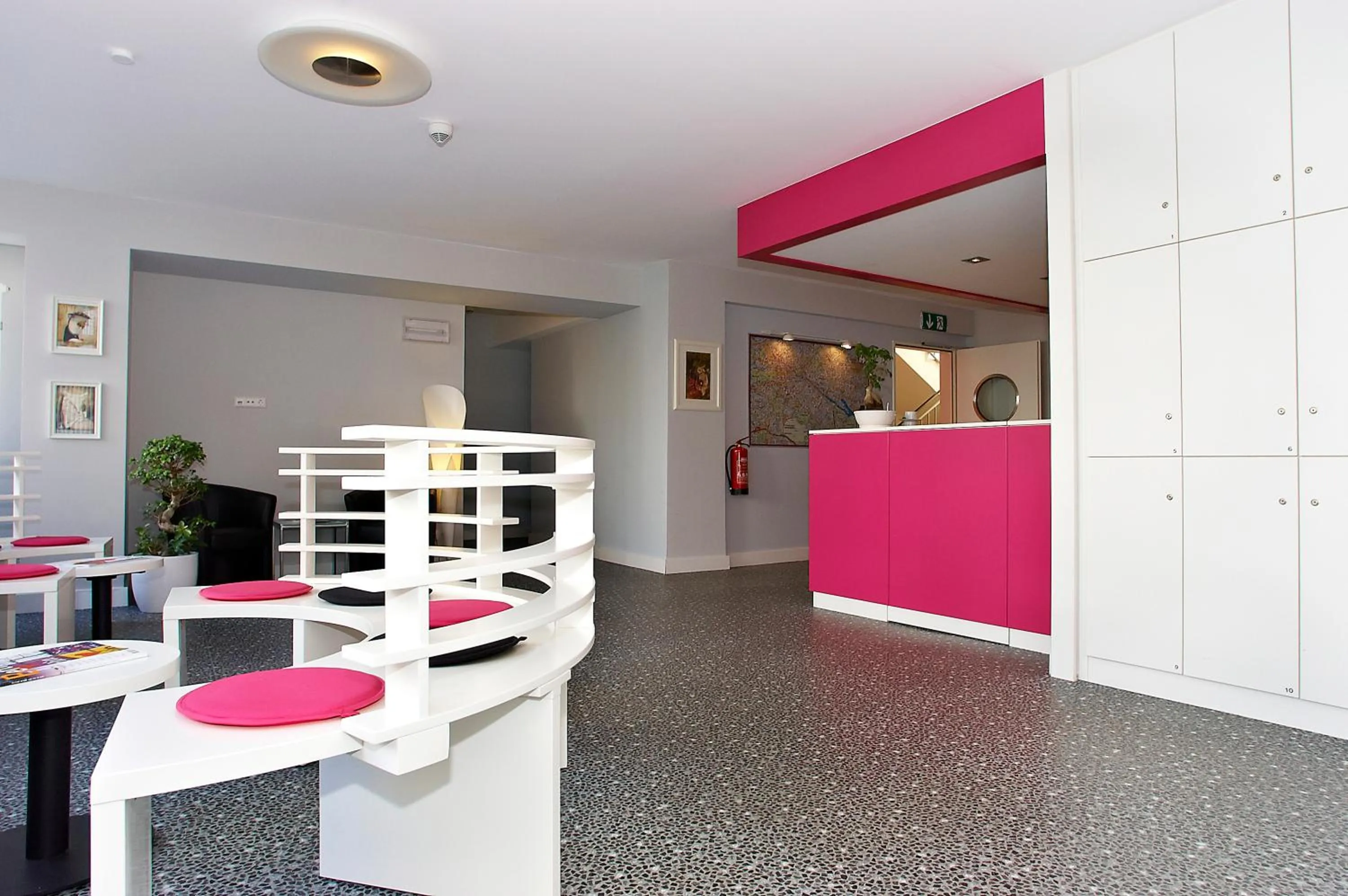 Lobby or reception in Apartmenthouse Berlin - Am Görlitzer Park