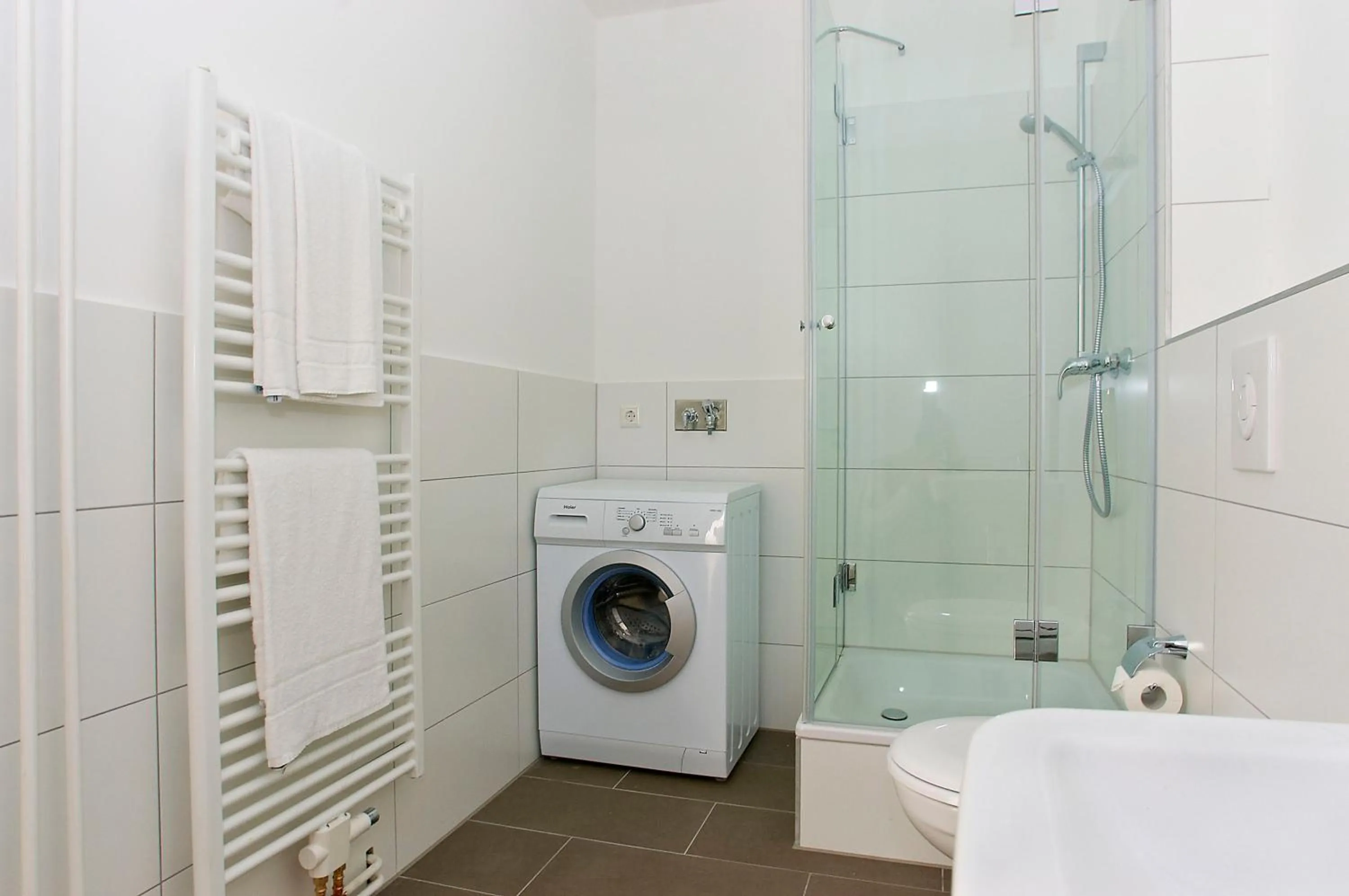 Bathroom in Apartmenthouse Berlin - Am Görlitzer Park