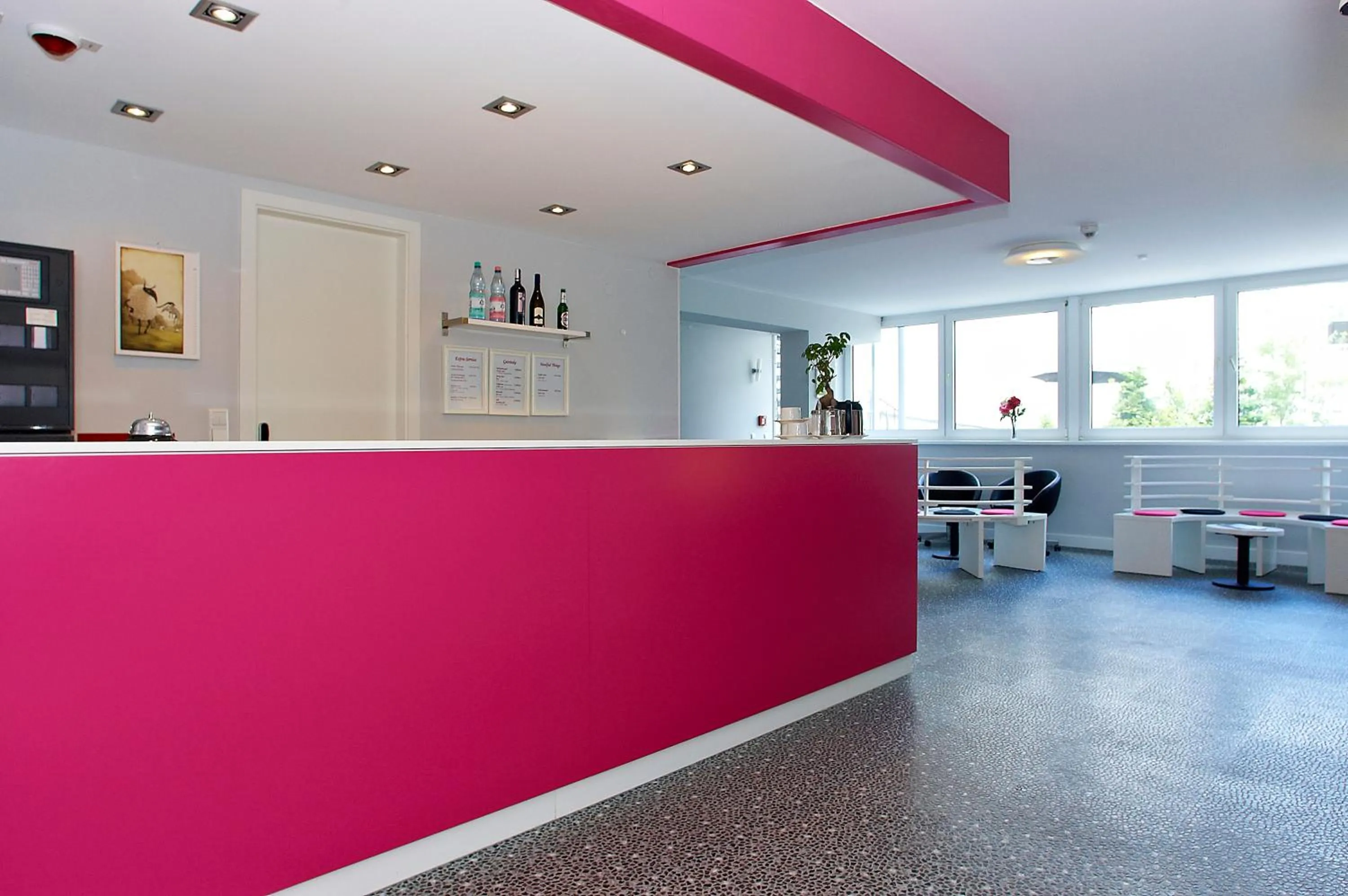 Lobby or reception in Apartmenthouse Berlin - Am Görlitzer Park